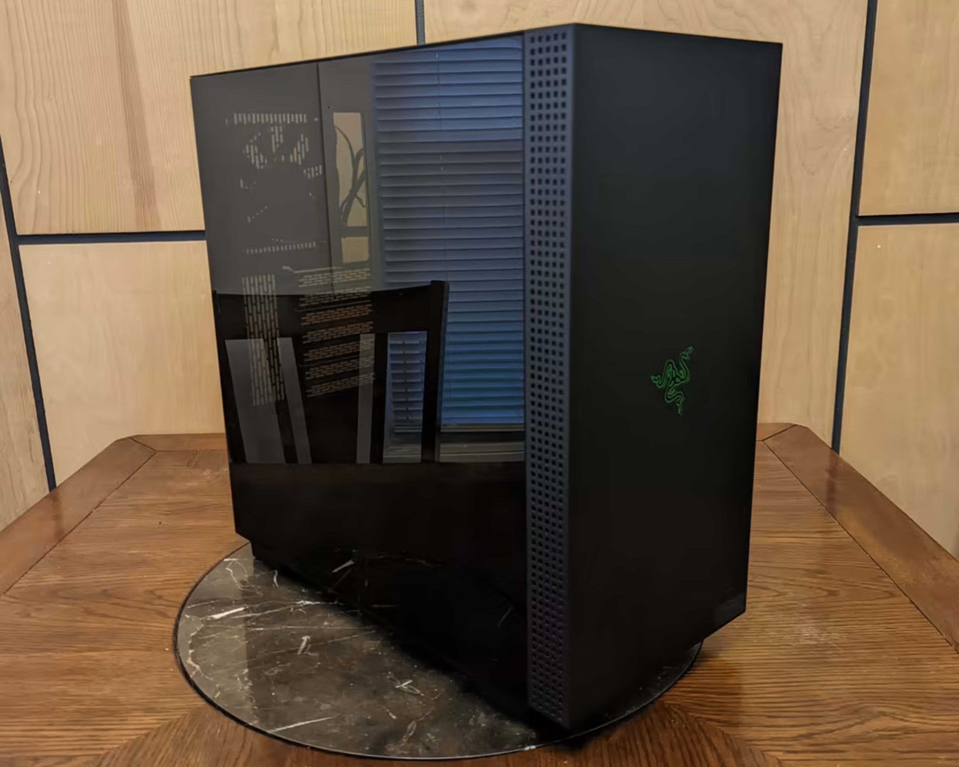 Open Box Like New Razer Tomahawk ATX Mid Tower