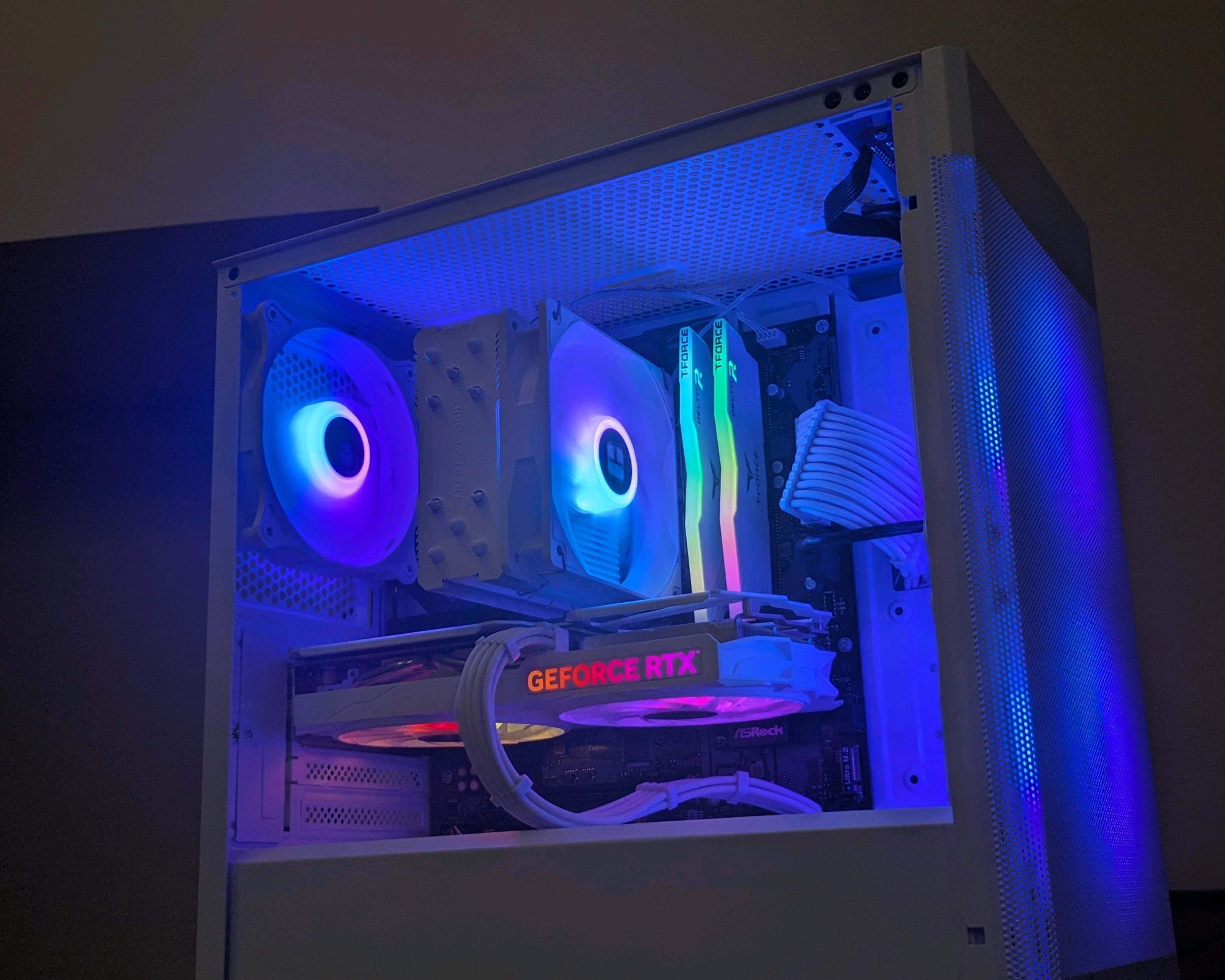 White King ♕ Gaming PC