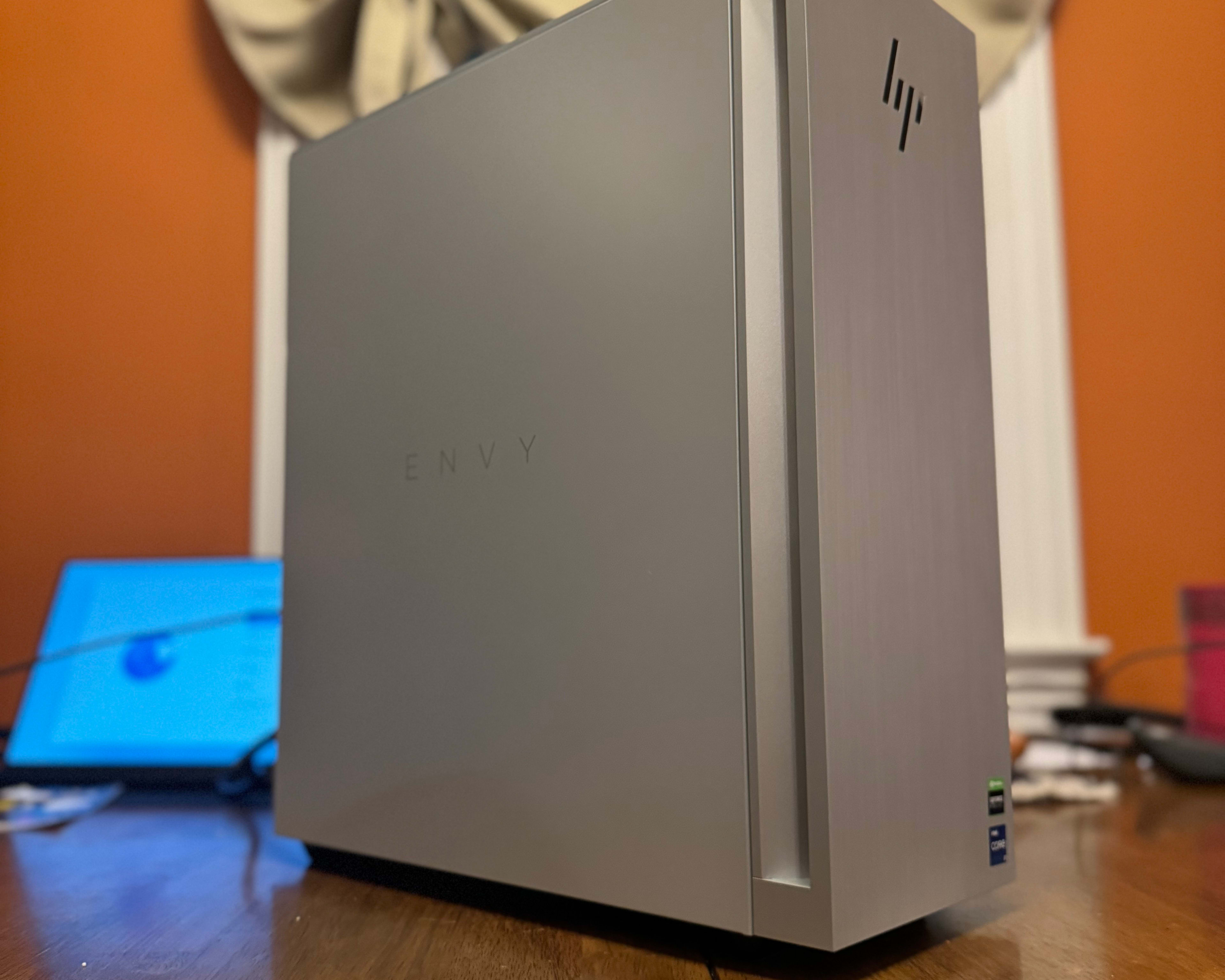 HP ENVY - RTX 3070 Ti | Intel i7 12700 | 16GB DDR4 | 1TB SSD