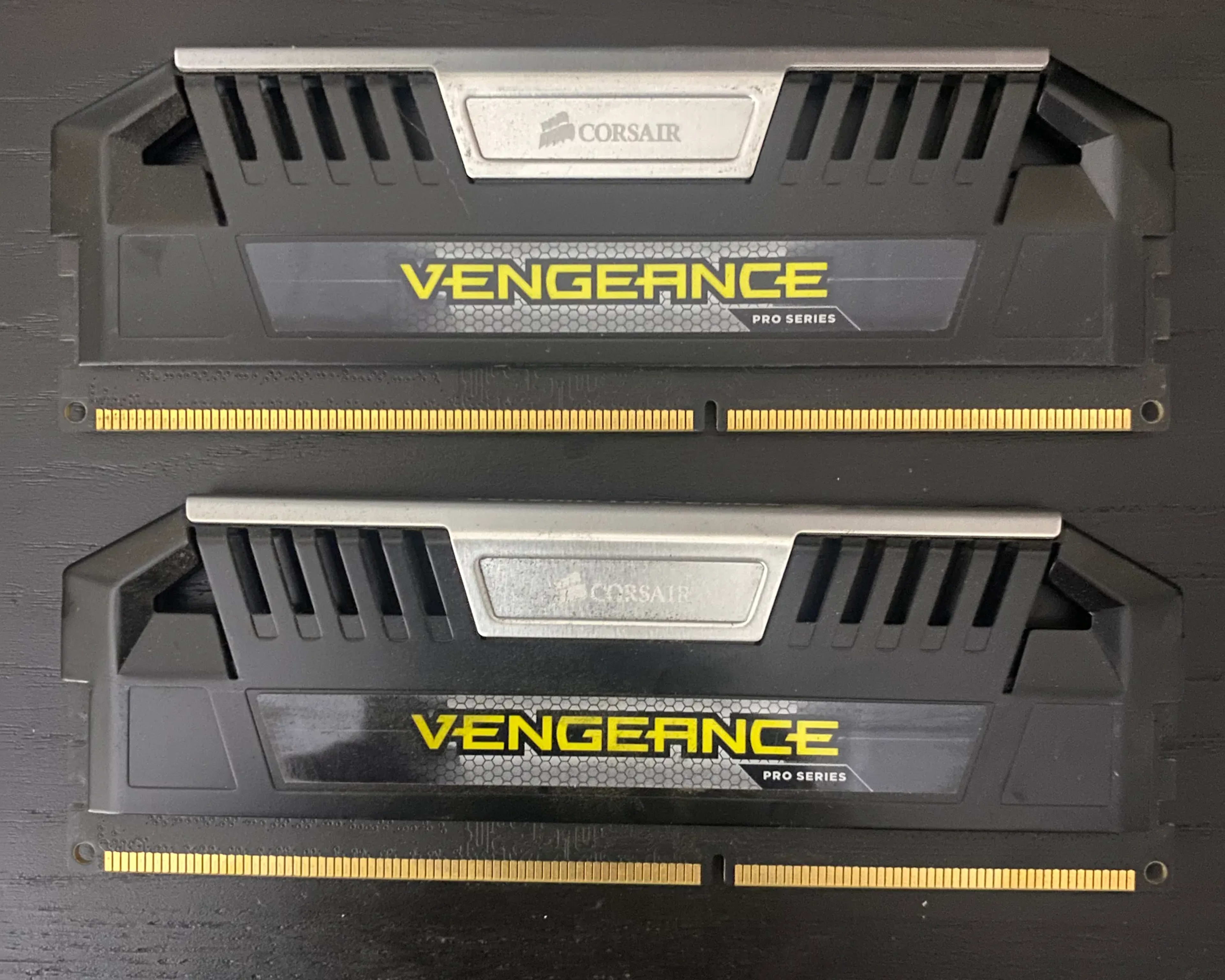 Used Corsair Vengeance Pro DDR3 8GB 2400MHz