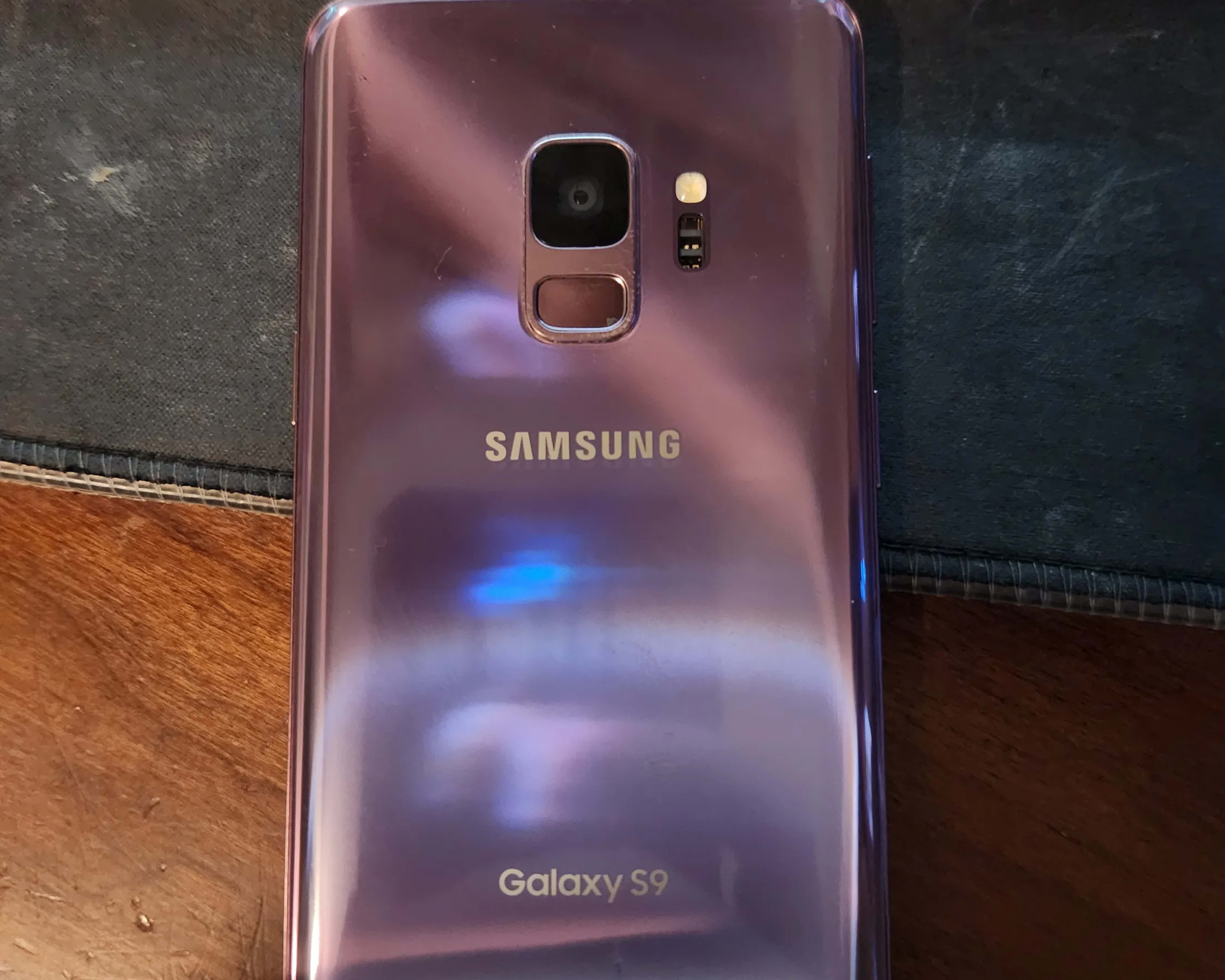 Samsung Galaxy s9 unlocked 64gb storage in purple