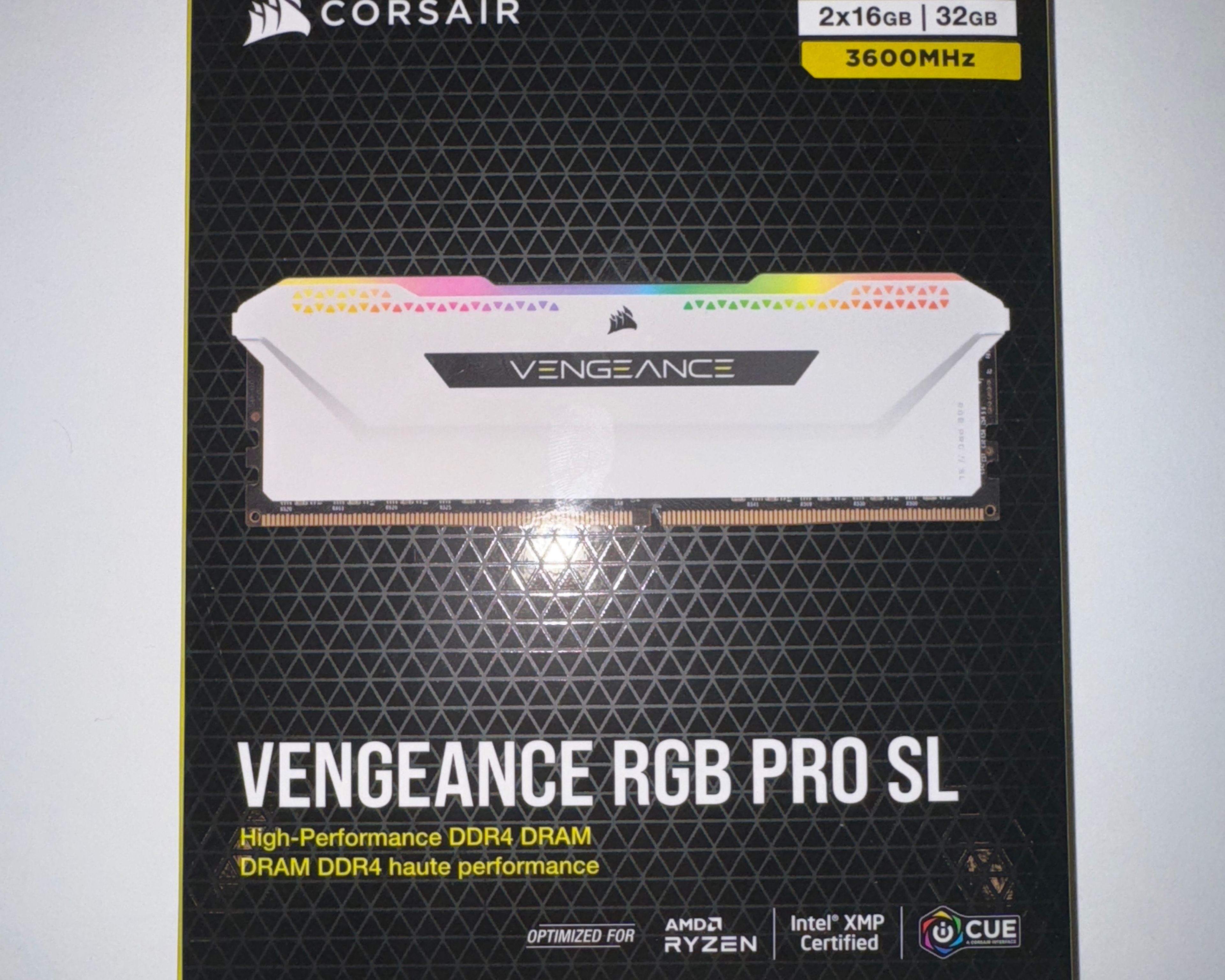 Corsair Vengeance RGB Pro SL DDR4 (16x2GB) 32GB C18 3600Mhz DRAM Gaming Memory- White