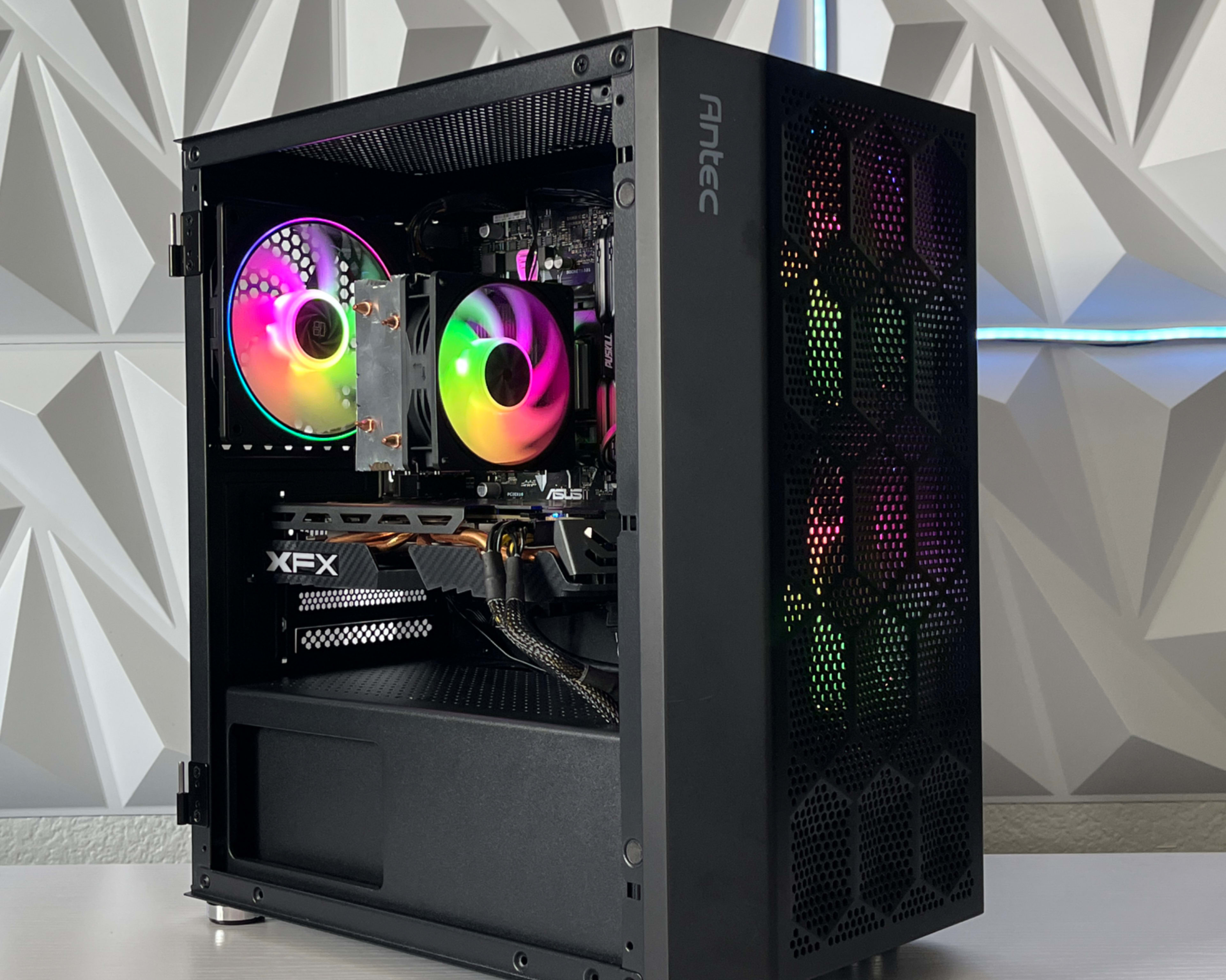 RTX 2060 SUPER 8GB, Ryzen 7 2700X, 16GB RAM | Black RGB RTX 2060 SUPER 8GB, Ryzen 7 2700X, 16GB RAM | Black RGB