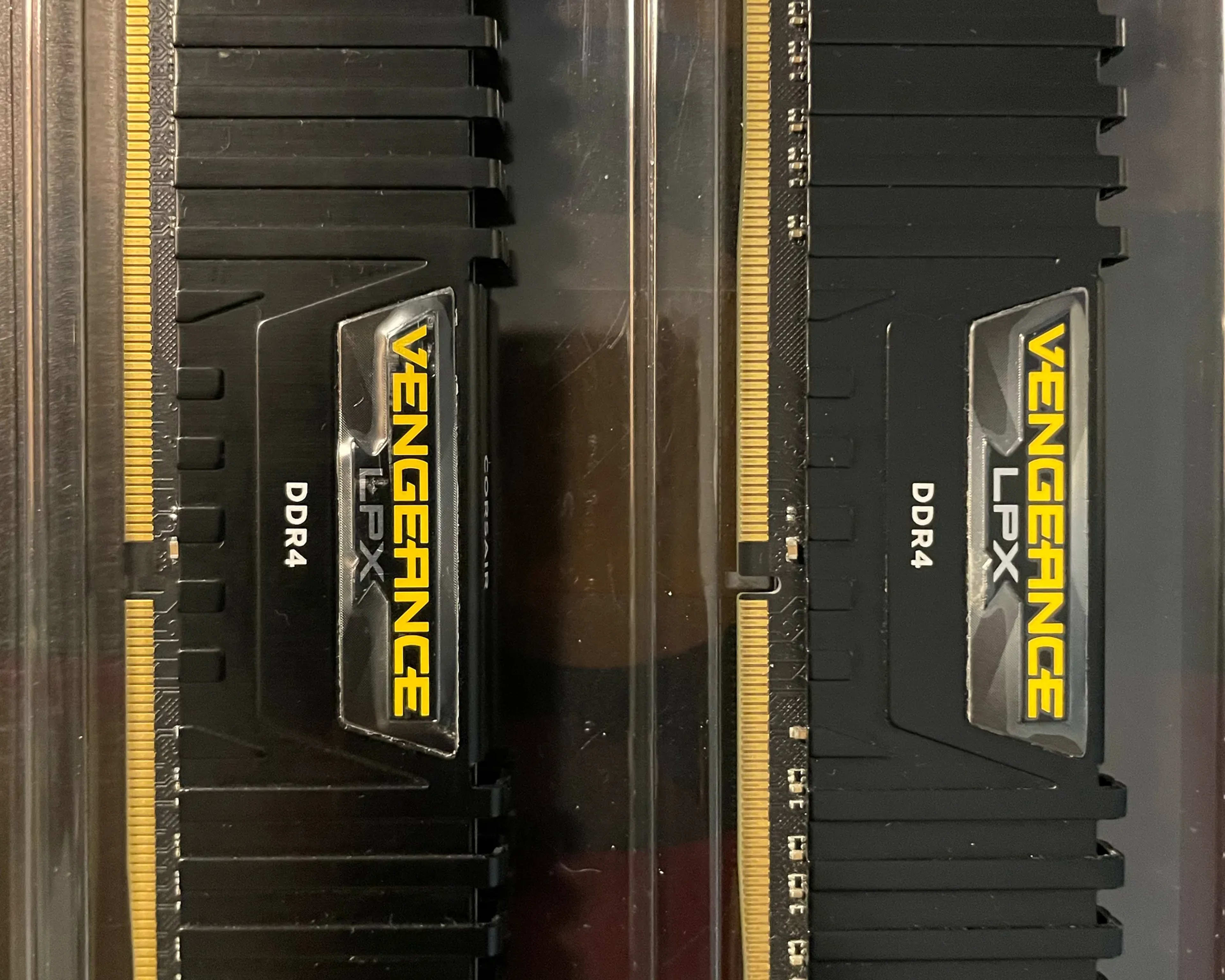 Corsair 16GB DDR4 3000