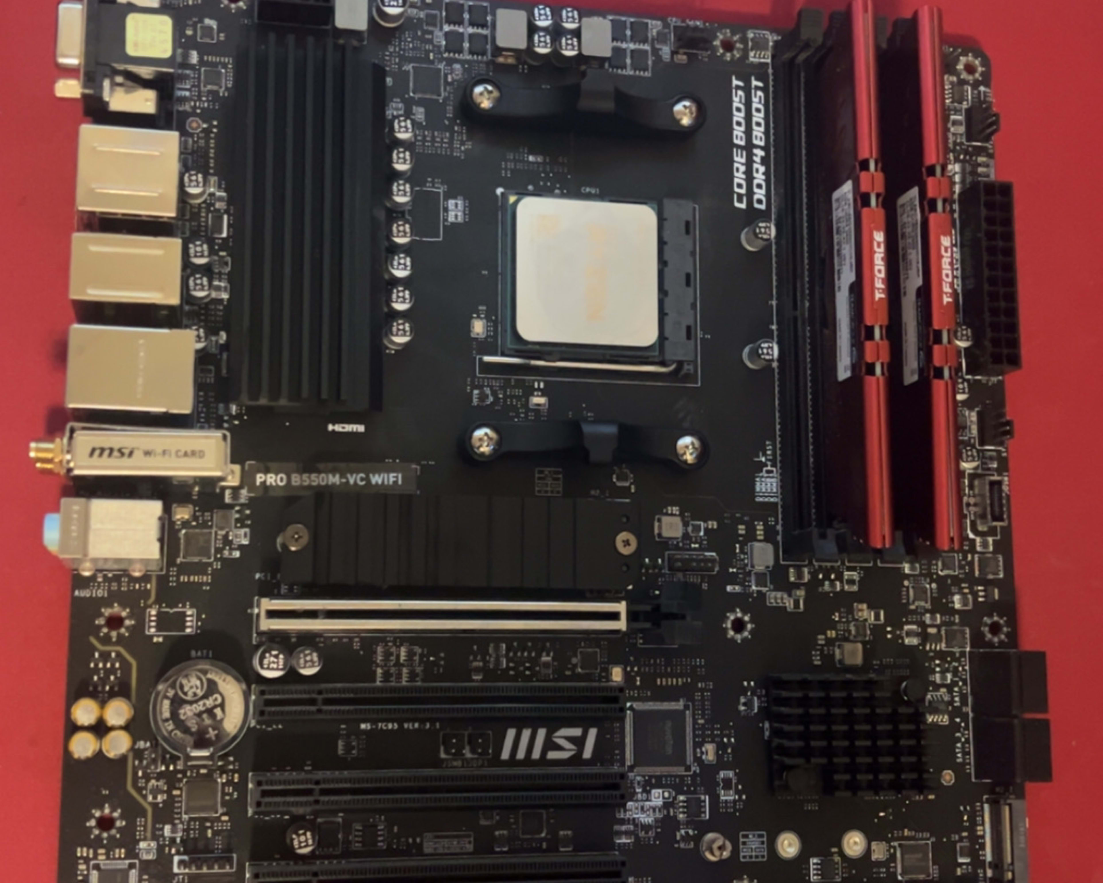 i7 8700K 16GB Crucial Ballistix DDR4 and MSI MPG Z390 Gaming i7 8700K 16GB Crucial Ballistix DDR4 and MSI MPG Z390 Gaming