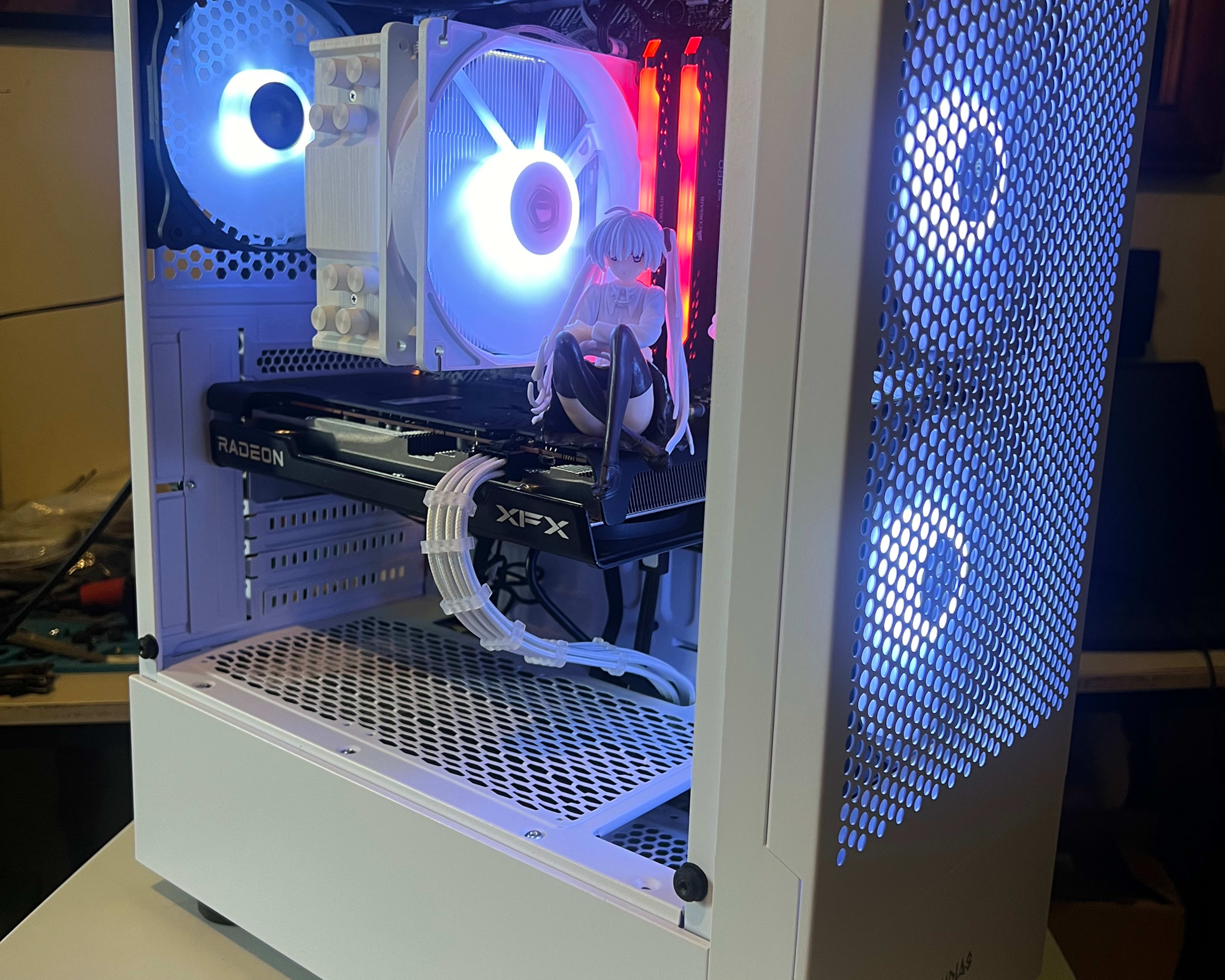 White ❄️ Gaming PC | Ryzen 5 3600 | RX 6650XT | 32GB RAM | 1TB SSD | Windows 11 Pro