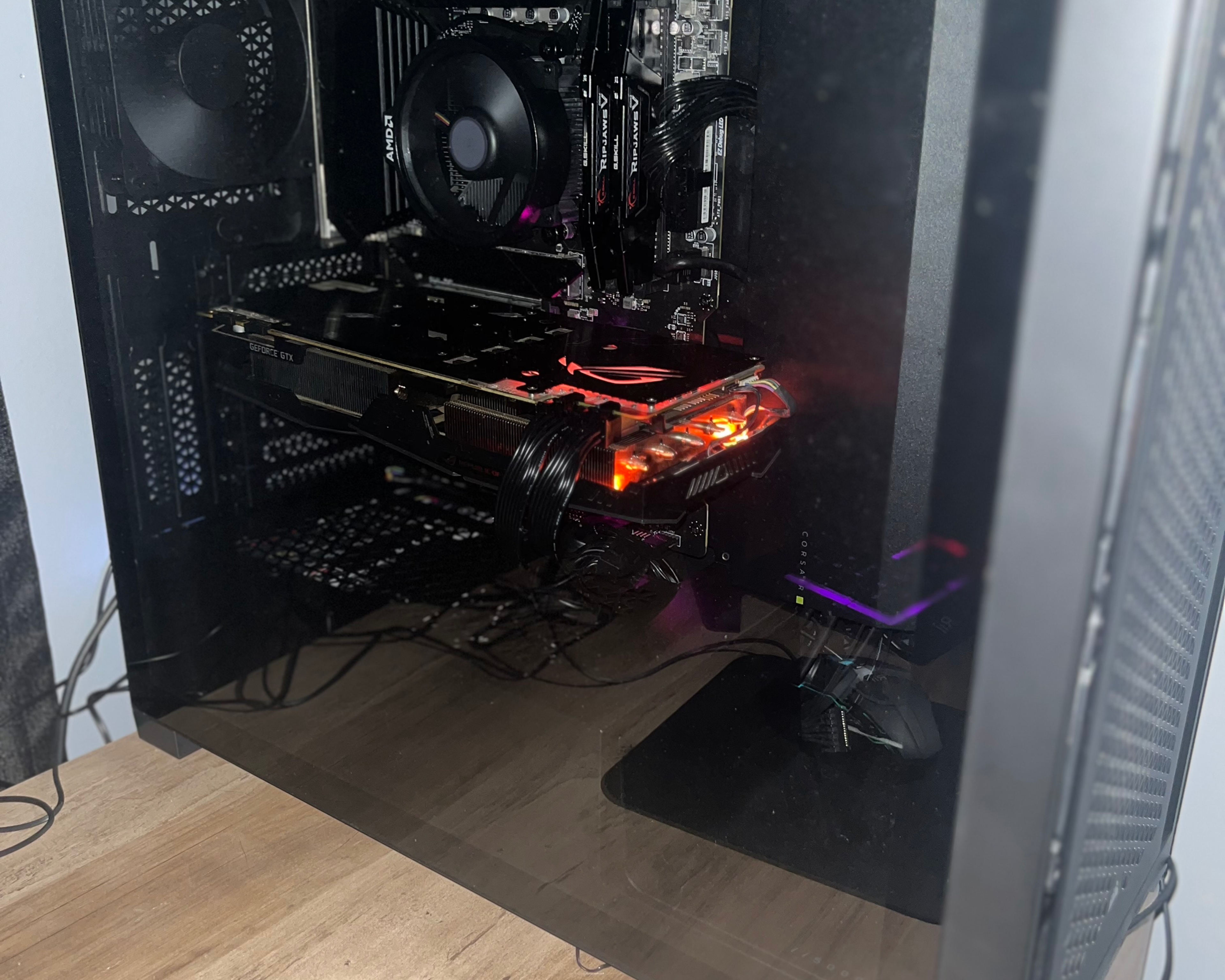 AMD Gaming PC, Ryzen 5 3600, Asus Strix Gtx 1080 TI, 32 GB DDR4 Ram, 1 TB SSD