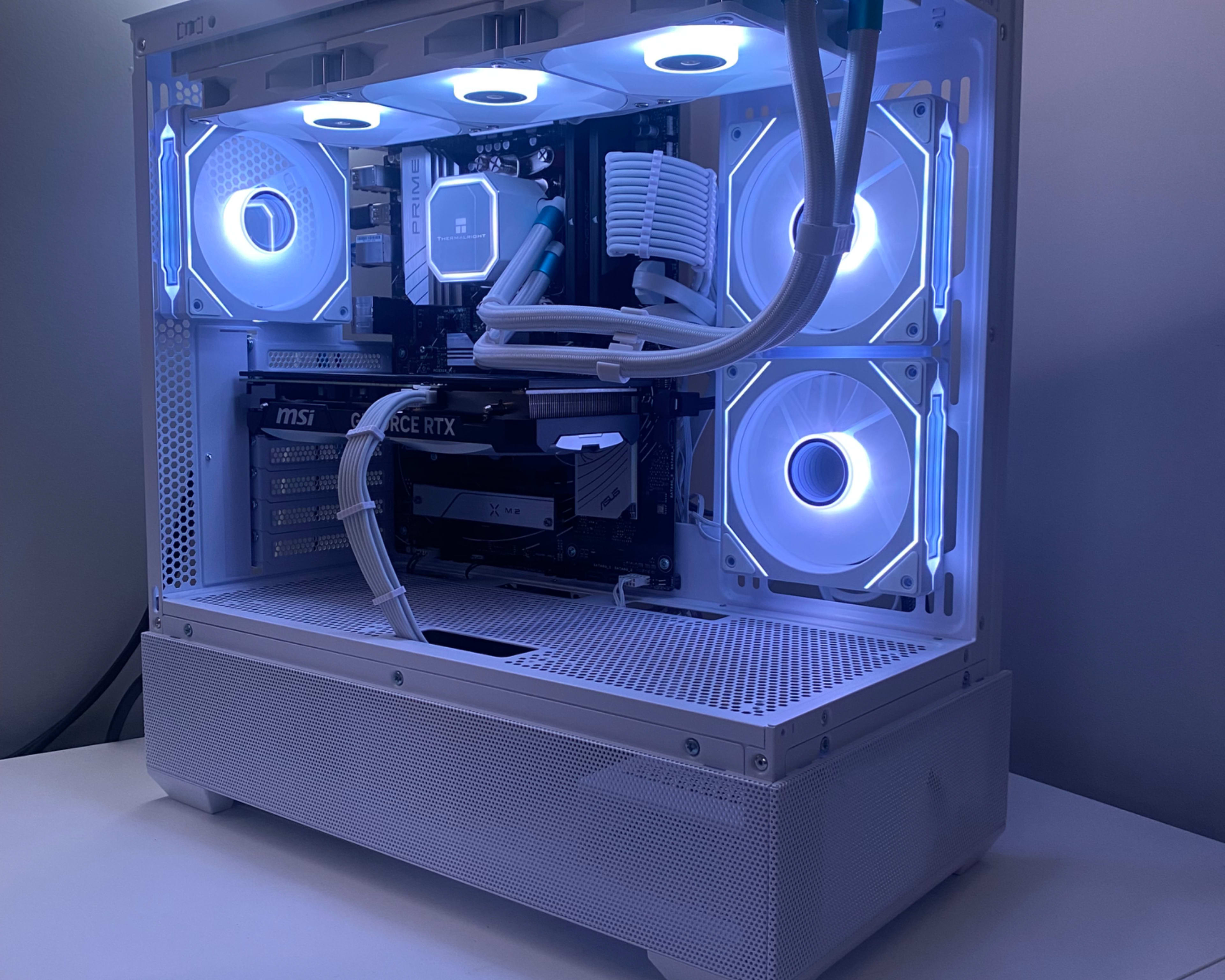 Stylish RTX 5070 Gaming Pc! | Jawa Stylish RTX 5070 Gaming Pc! | Jawa