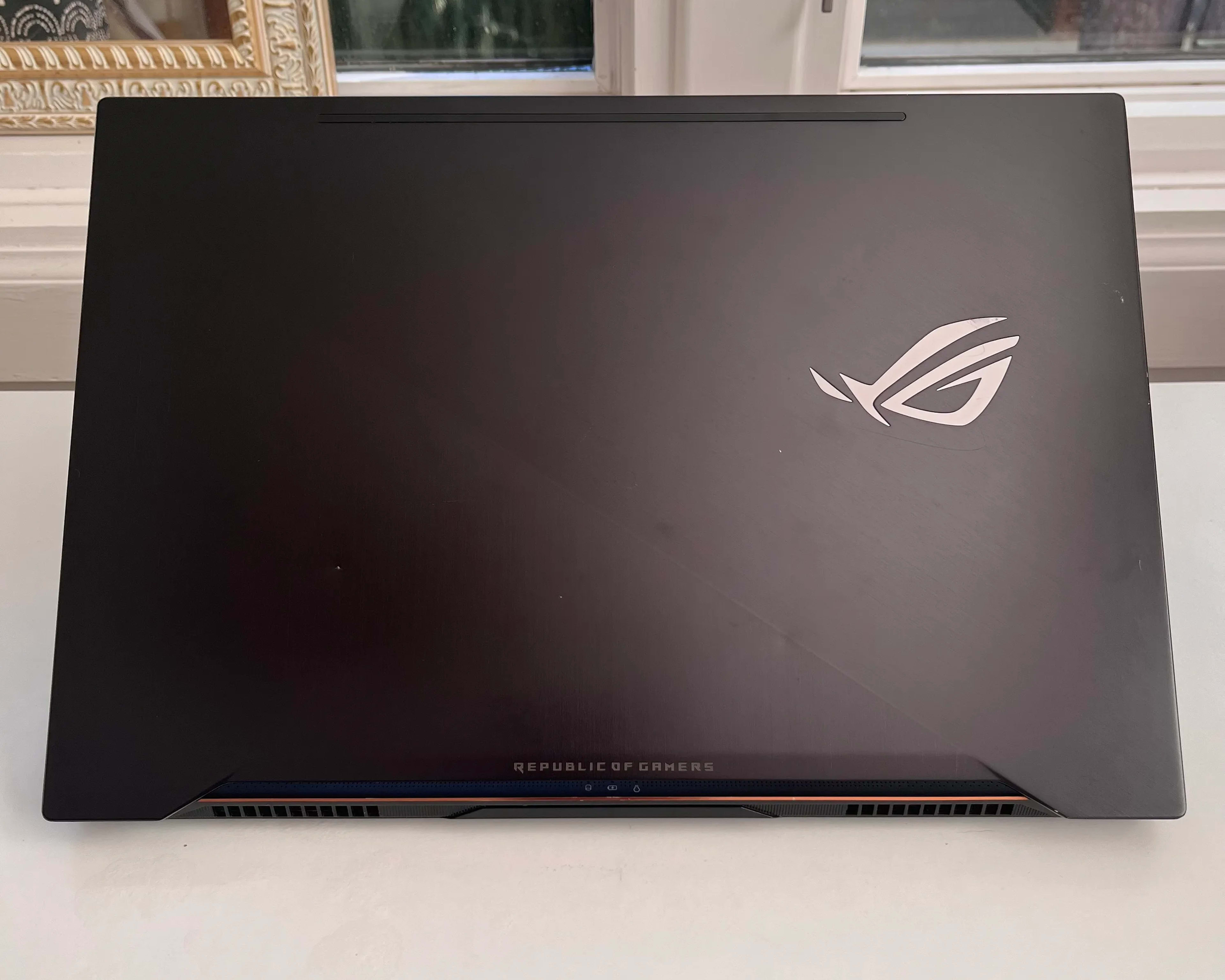 Strix ROG GU501GM 15.6" i7 8750H / 1060 / 1TB NVME + 1TB Hybrid / 16GB DDR4