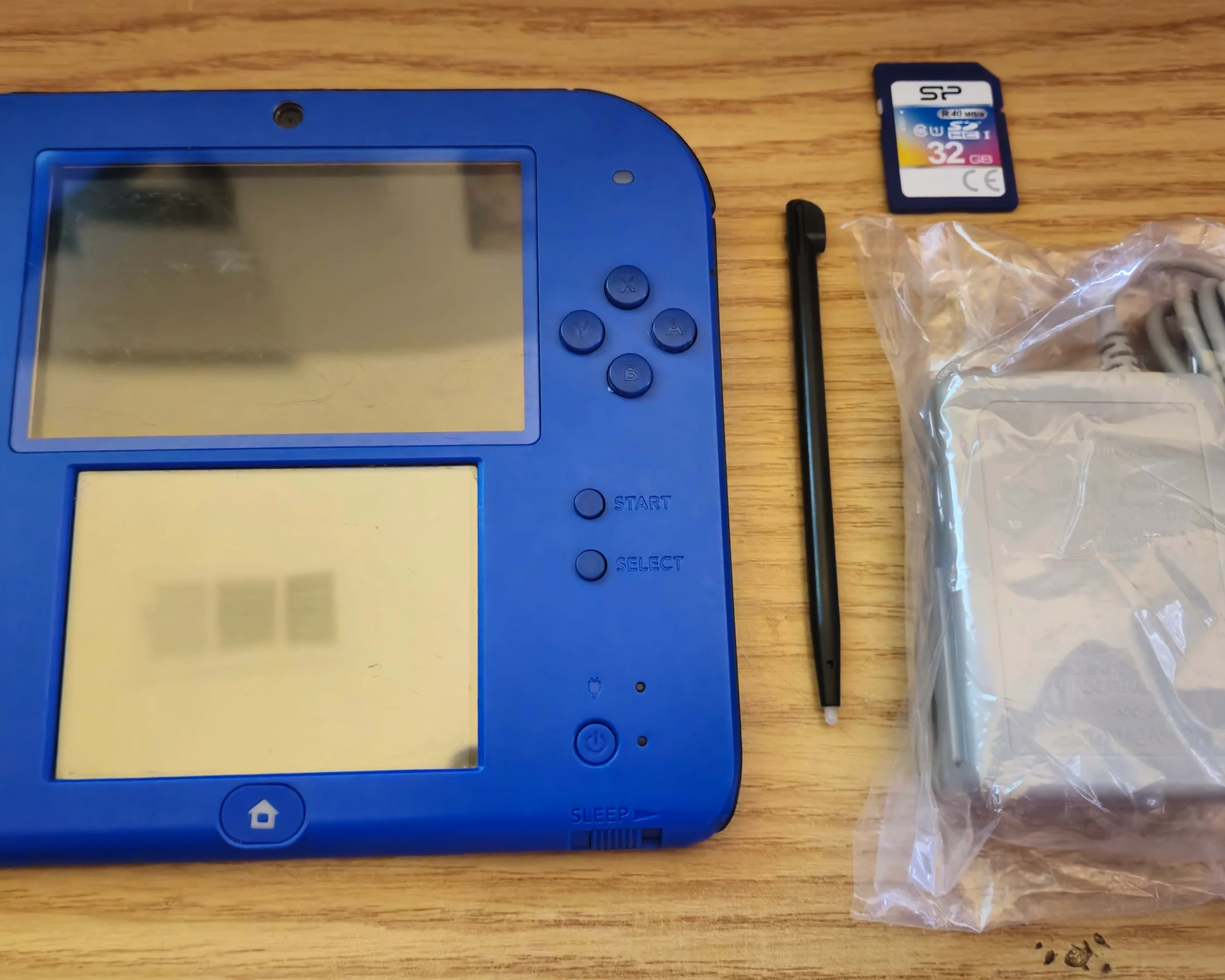 CUSTOM SELLER REFURBISHED Blue/Black Nintendo 2DS Handheld Console, Mario Kart 7 Edition