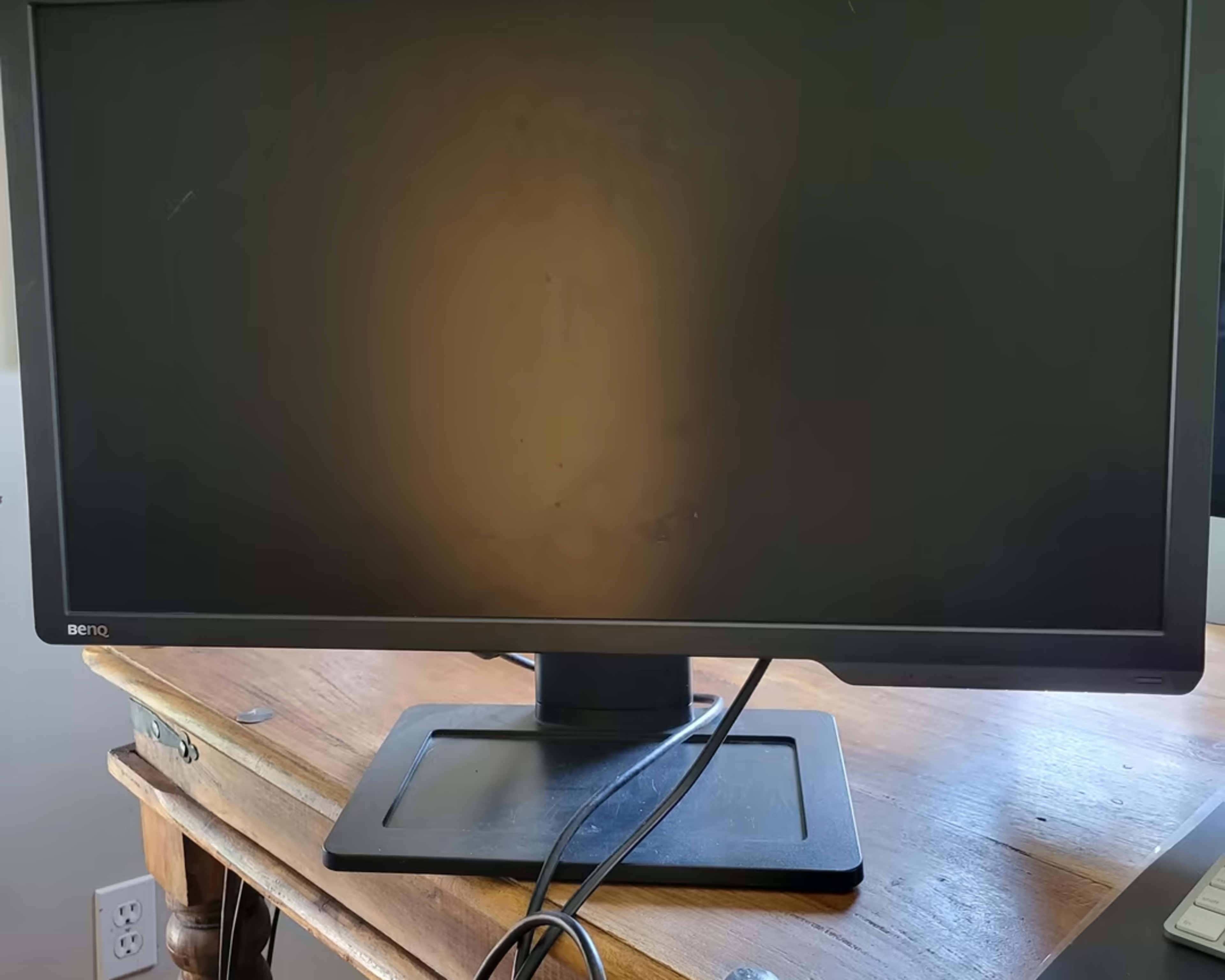 BenQ Zowie XL2411P **Used with light damage**  (1080p, 144hz, 24 inches, TN panel)