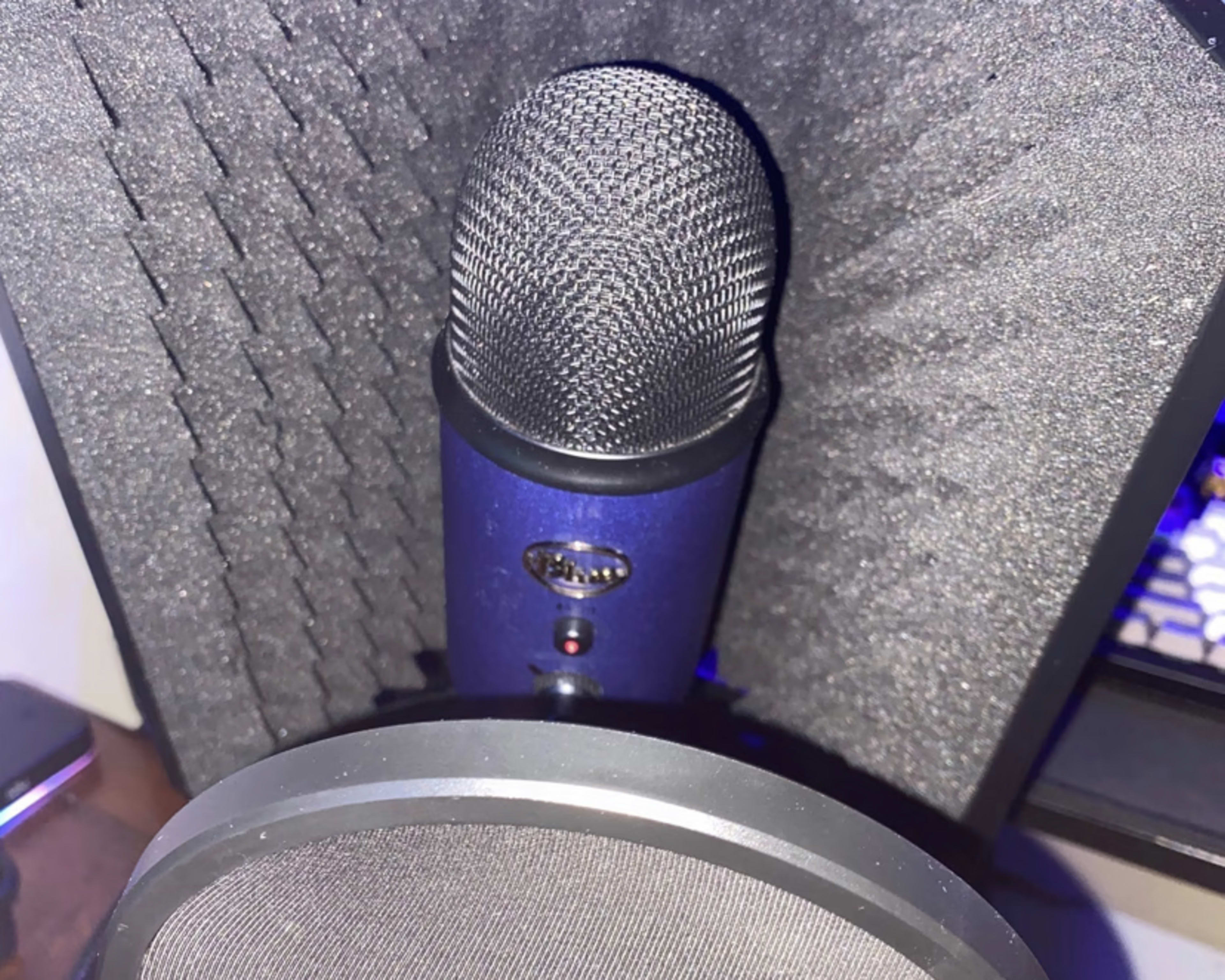 Blue Yeti Microphone - Complete Setup for Gaming/Music/Podcast