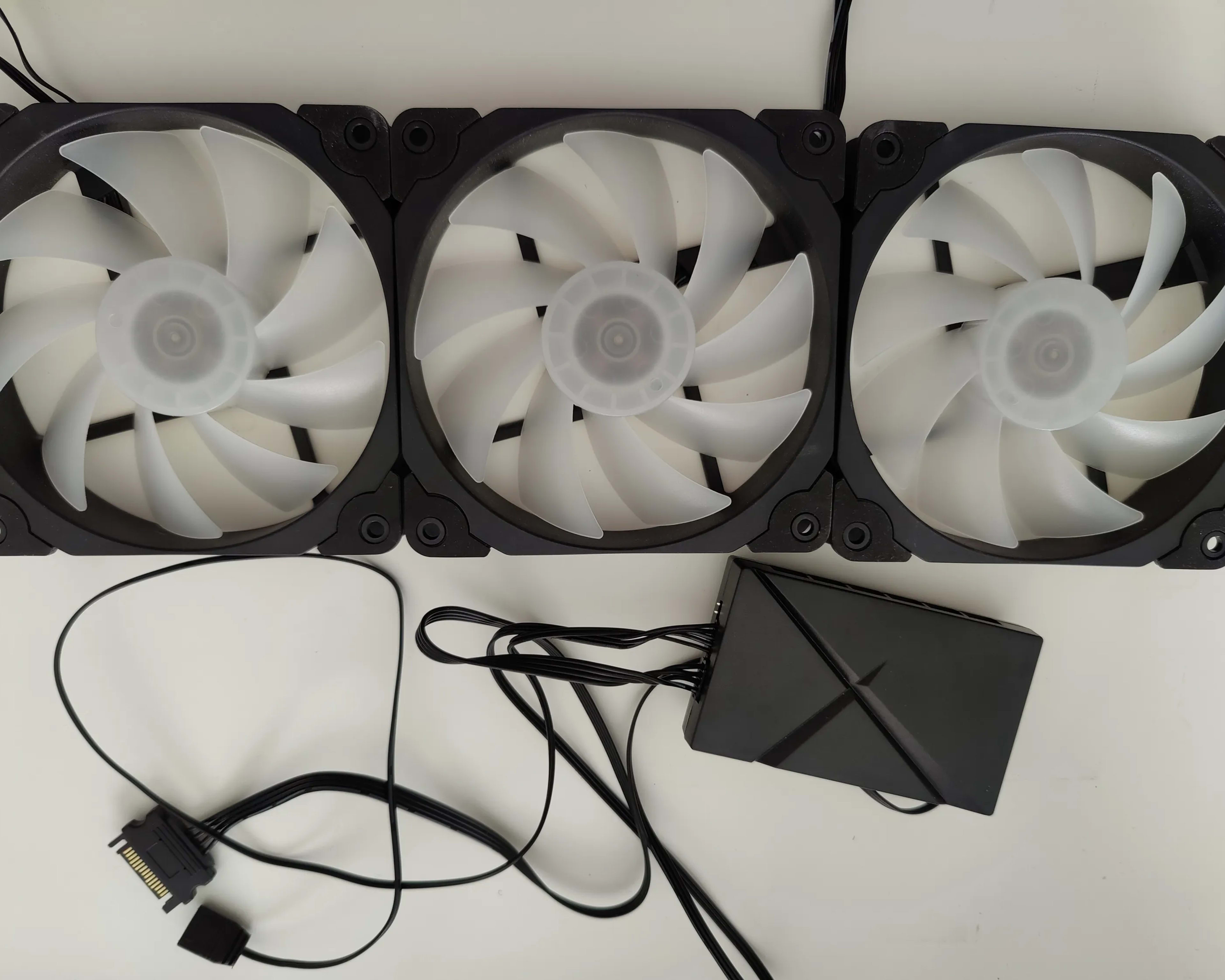 Vetroo ARGB 120mm fans