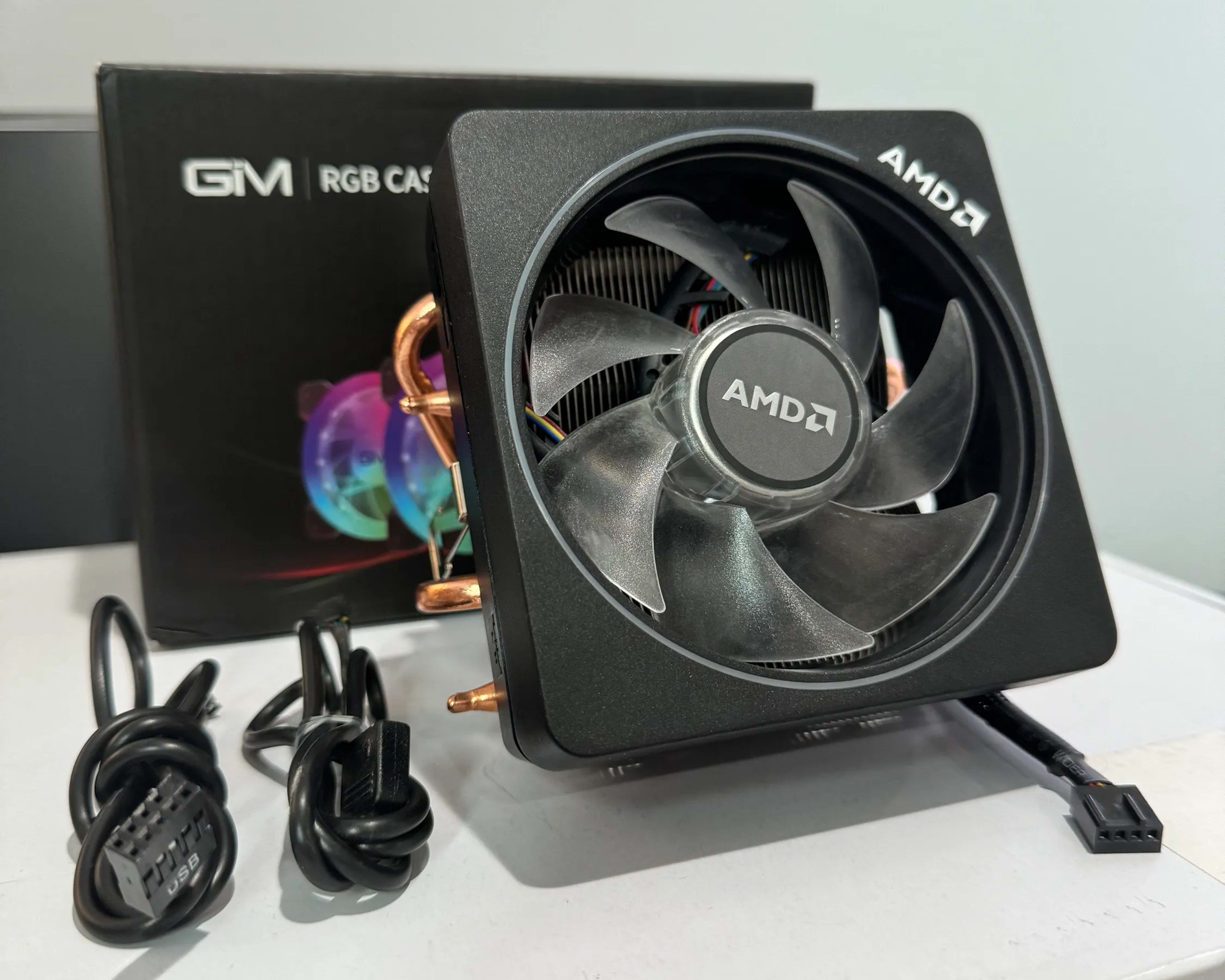 AMD Wraith Prism RGB | Stock Air Cooler