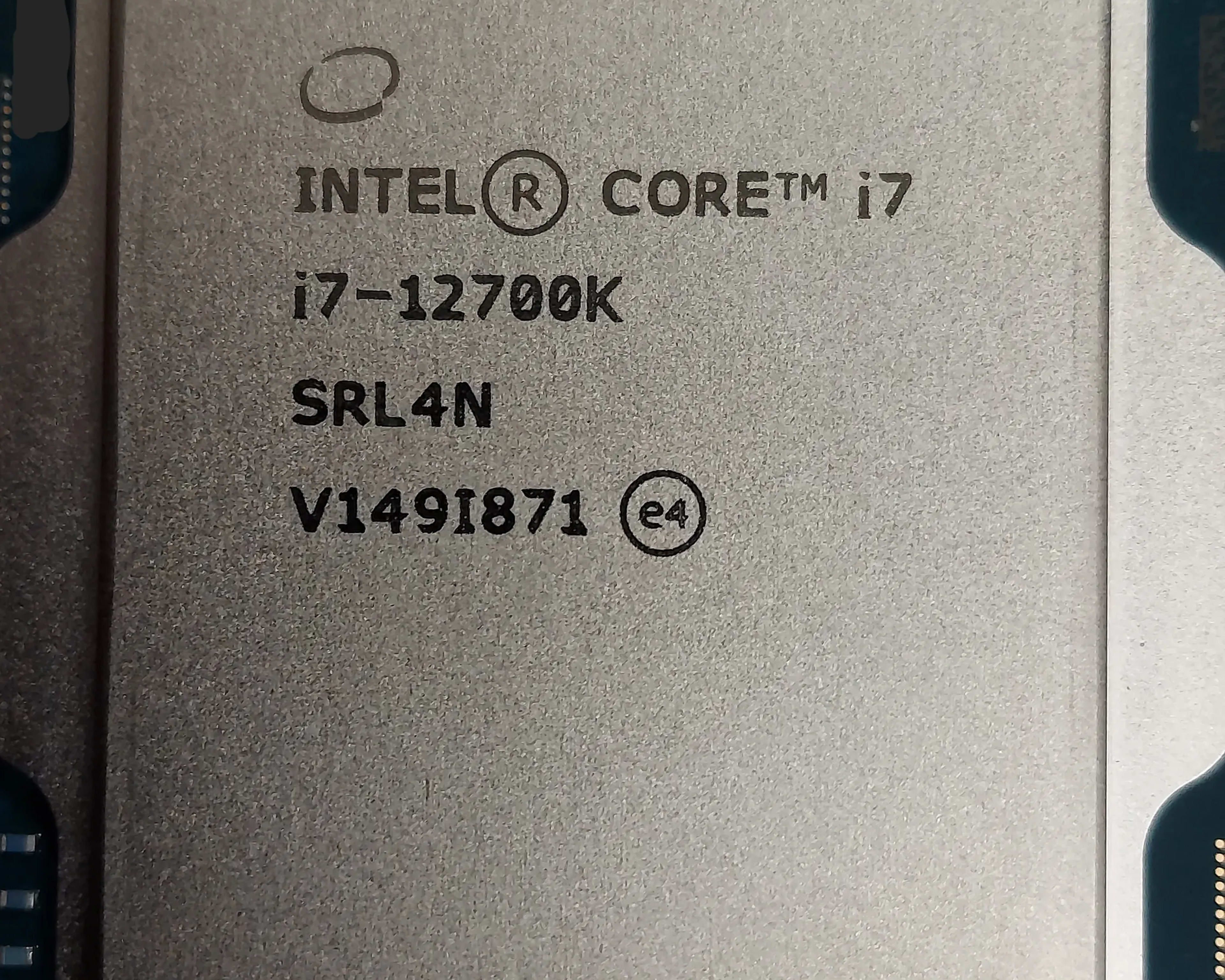 Intel i7-12700k