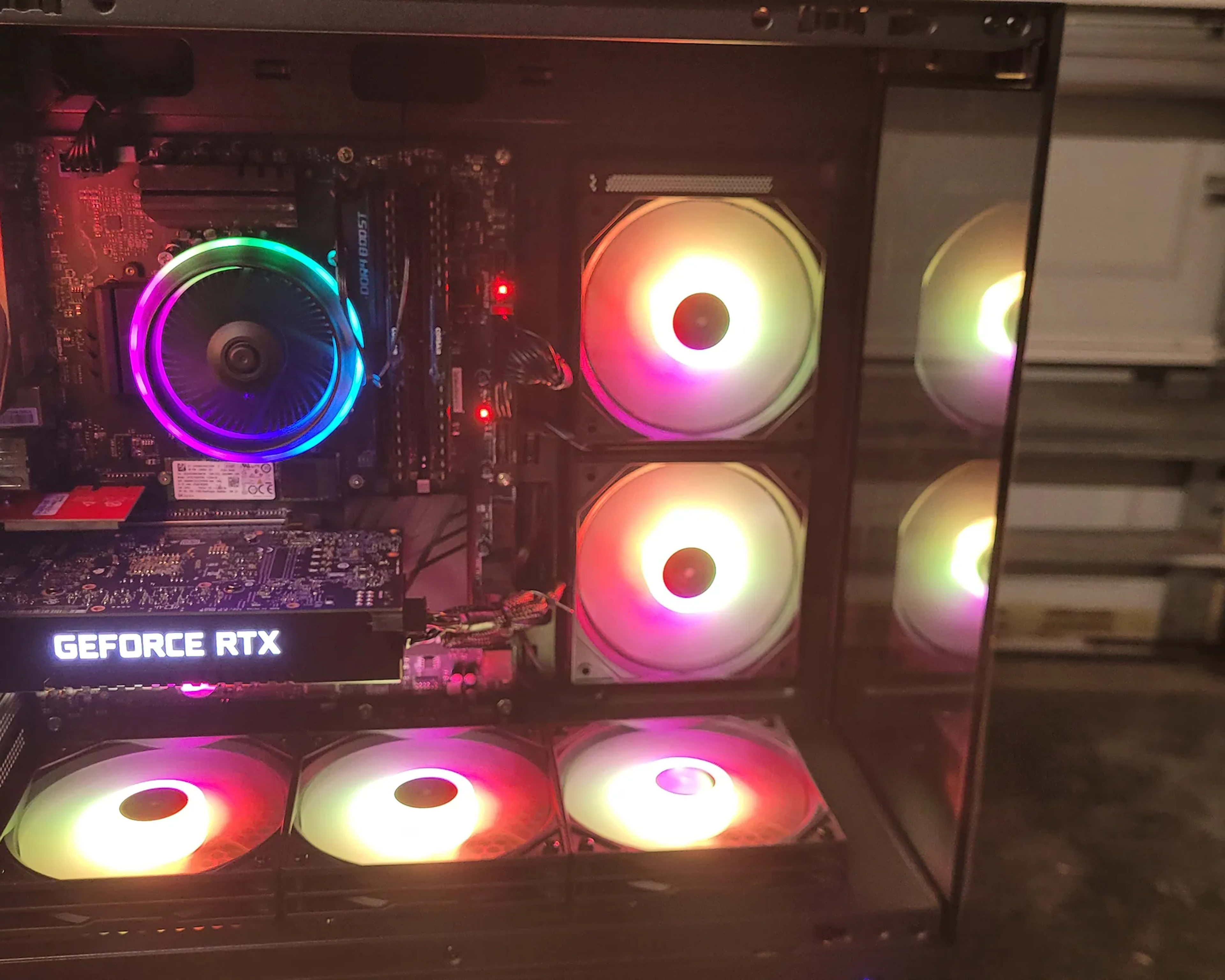 RTX 2060 SUPER i7-7700k 16gb RGB Gaming PC