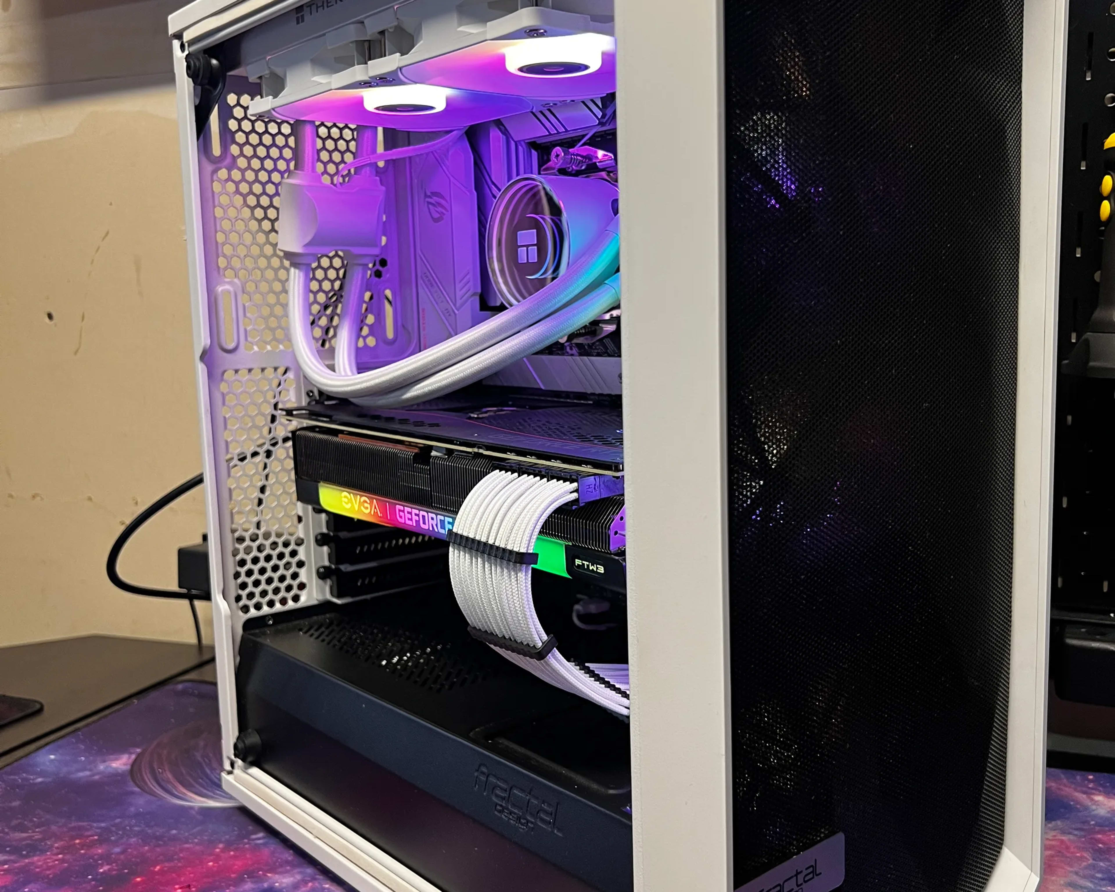 Panda || Ryzen 9 3900X + EVGA RTX 3080 FTW3 Ultra