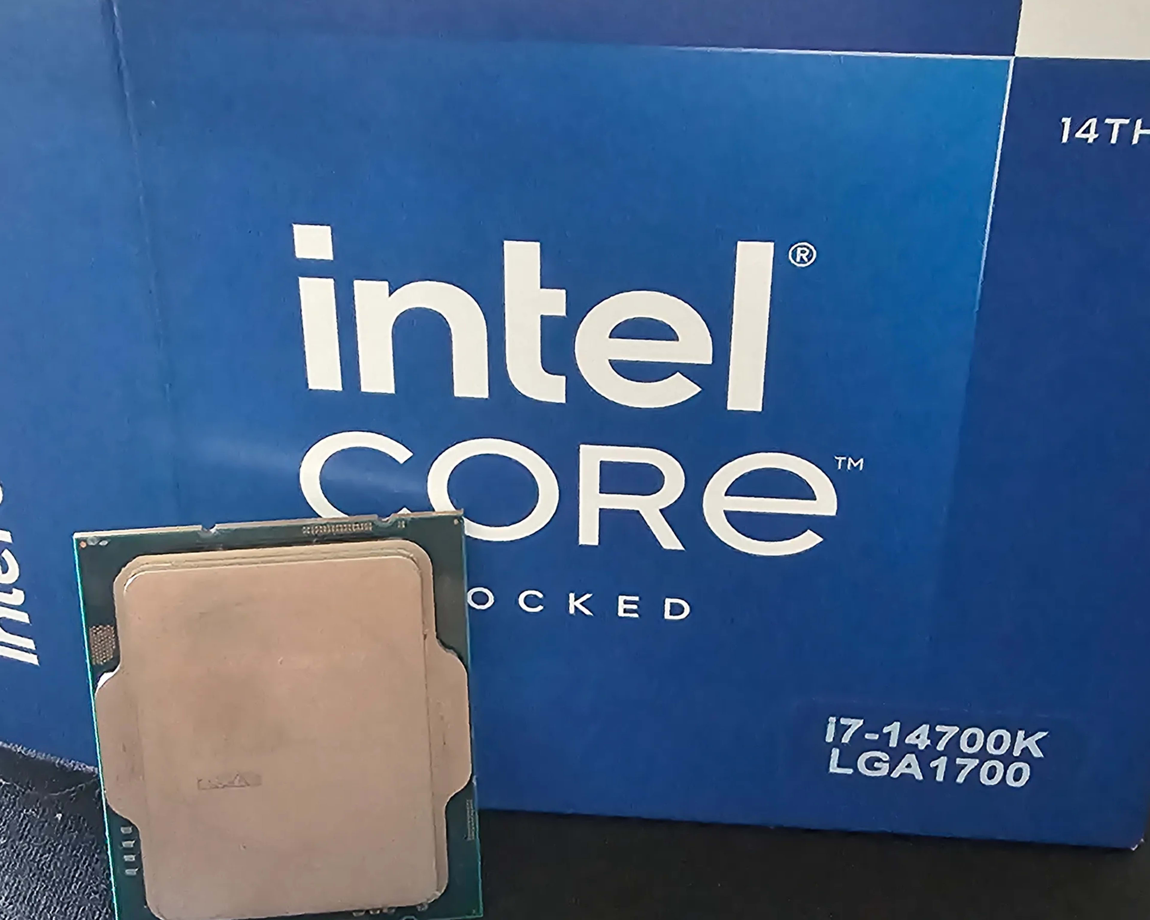 Used Intel Core i7 14700k ***FAST SHIPPING***