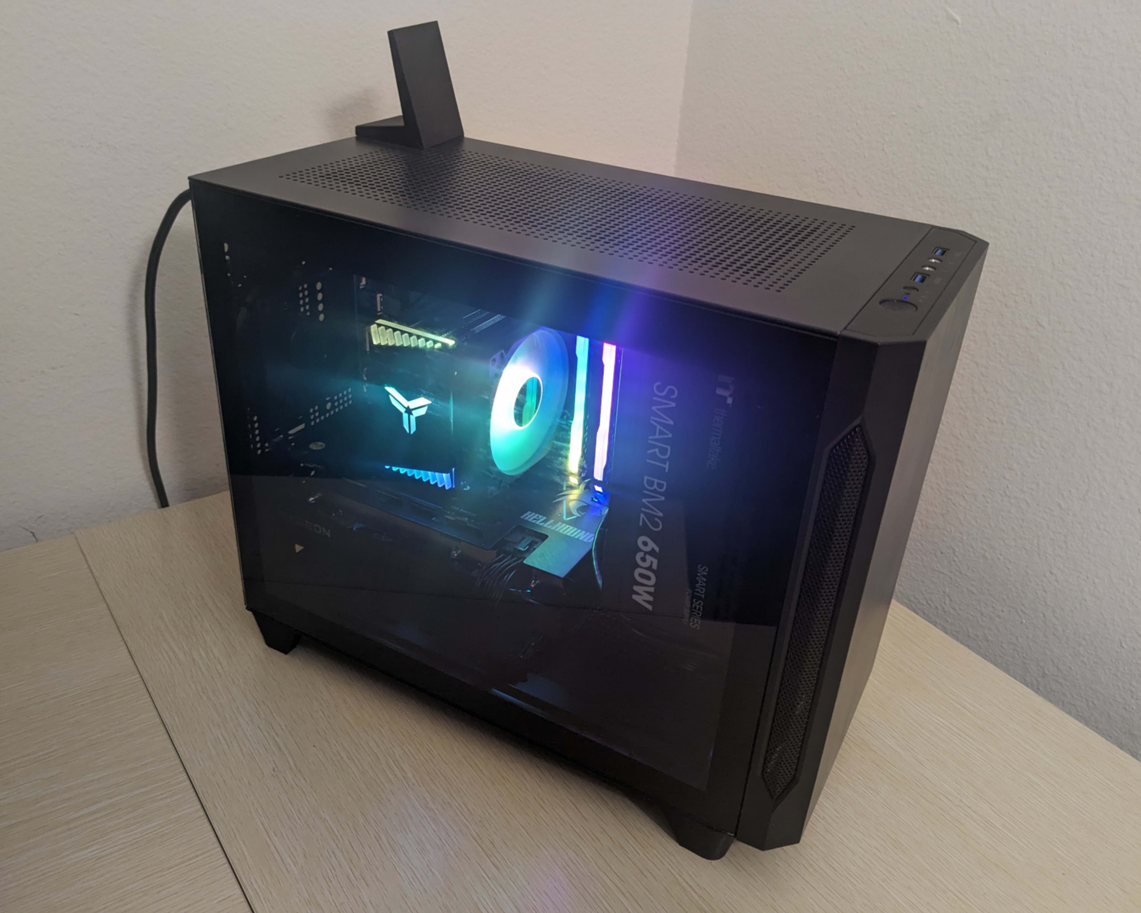 RX 6600, i5-11400 Gaming PC (16GB RAM, 1TB SSD, Win11 Pro)