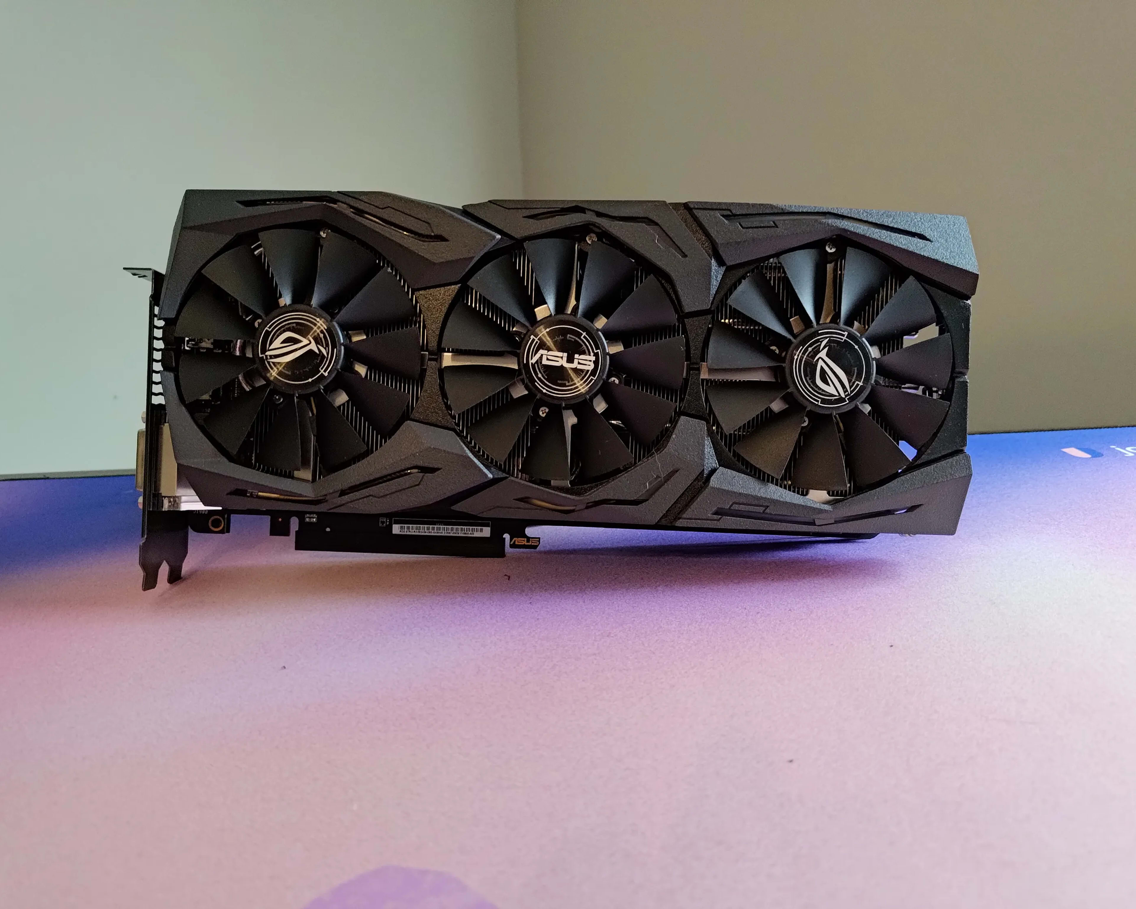 Asus ROG Strix Vega 56