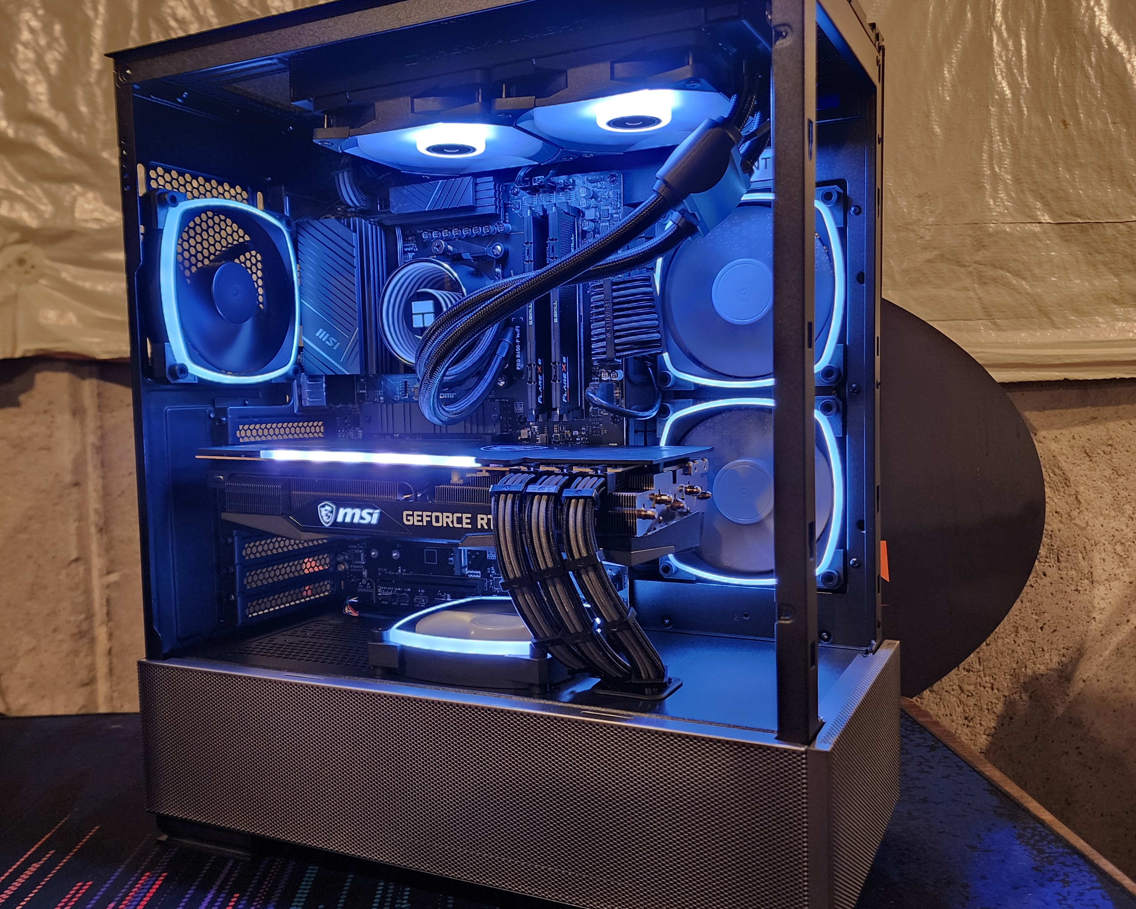 RTX 3080 / Ryzen 7 7700X - Custom Gaming PC