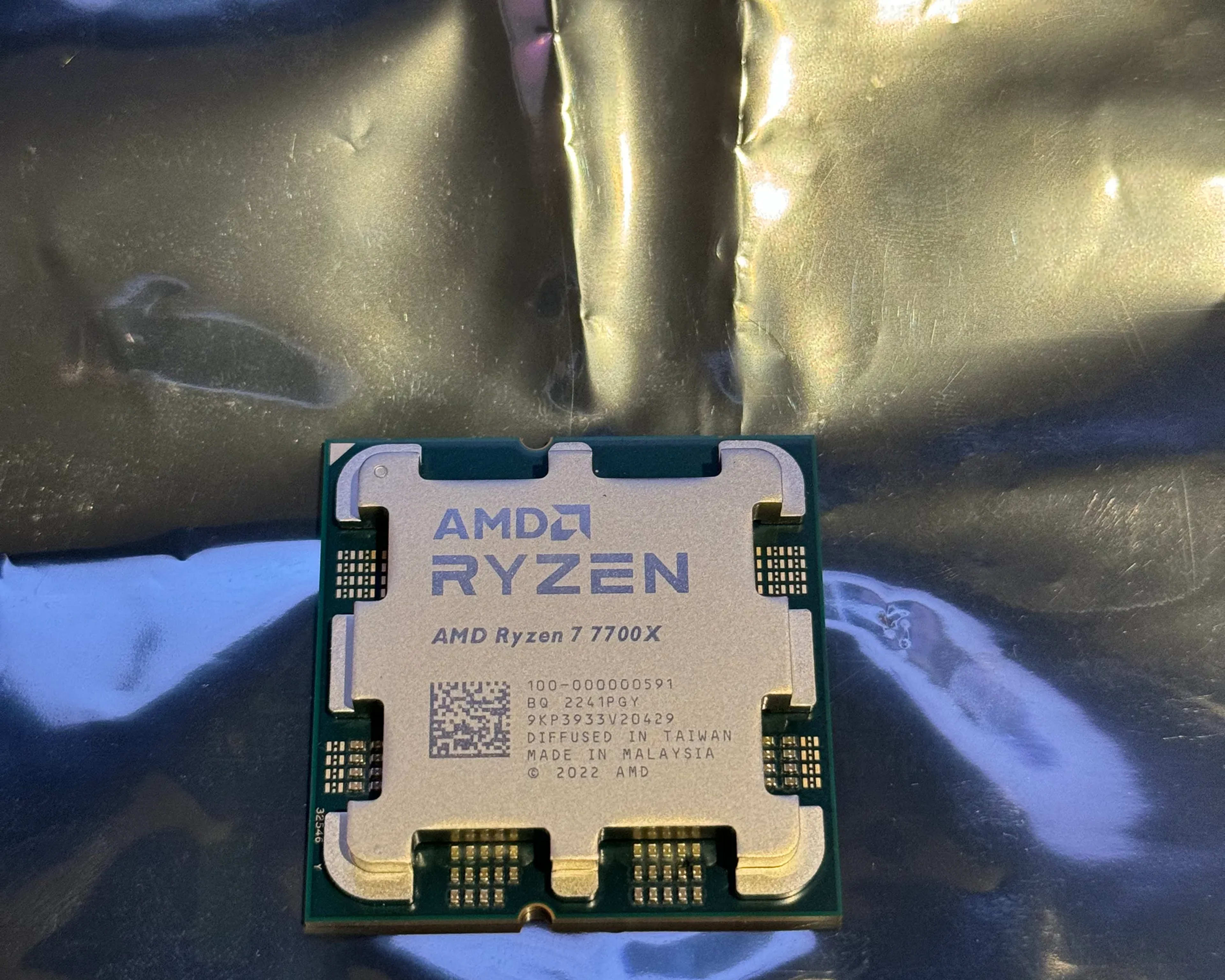 AMD Ryzen 7 7700X