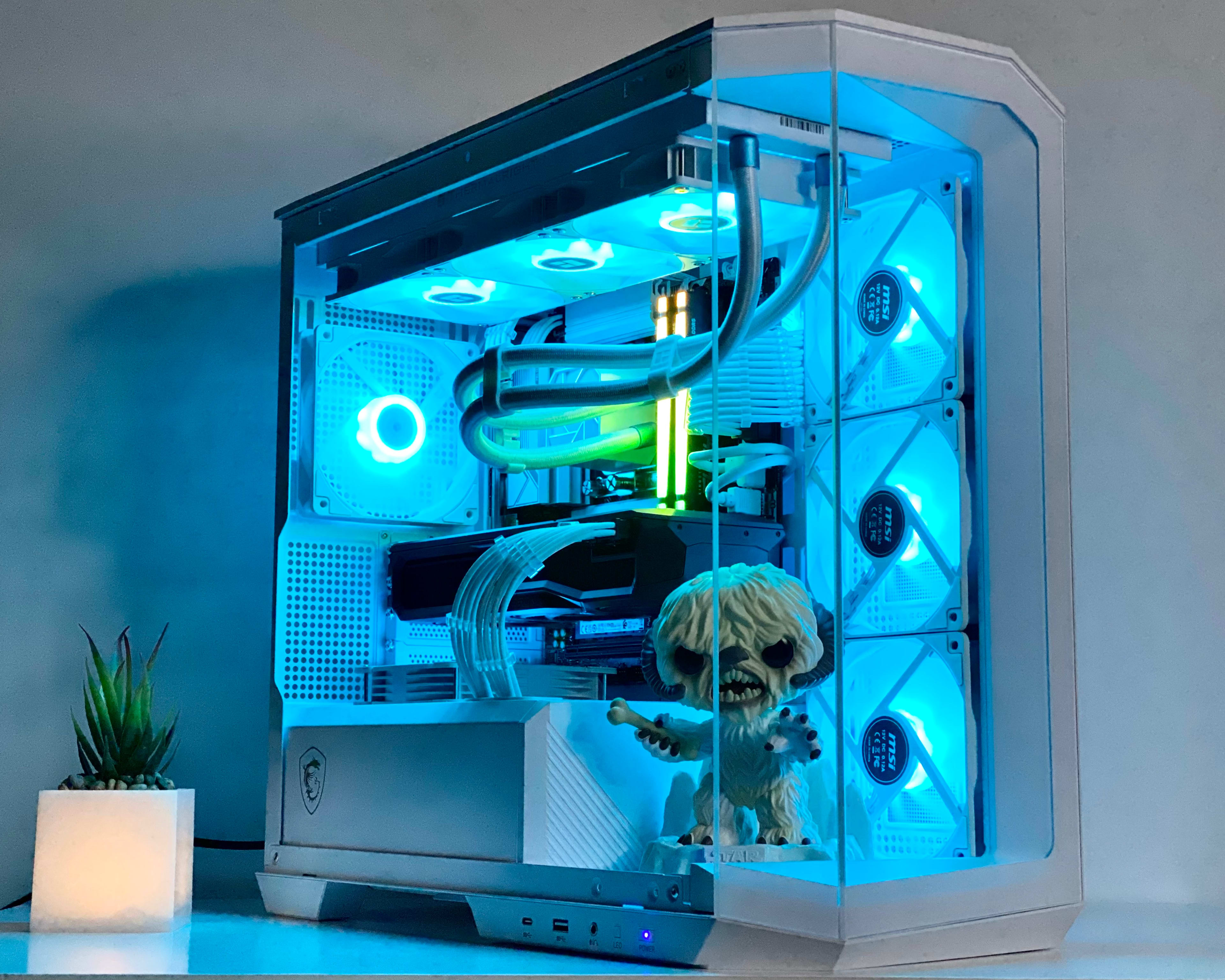 ❄️🥶-I7-Liquid-Cooled Pro Gaming Beast⚪️RX 7900XT 20GB ⚪️32GB RAM⚪️2TB NVMe M.2⚪️ Windows 11 Pro