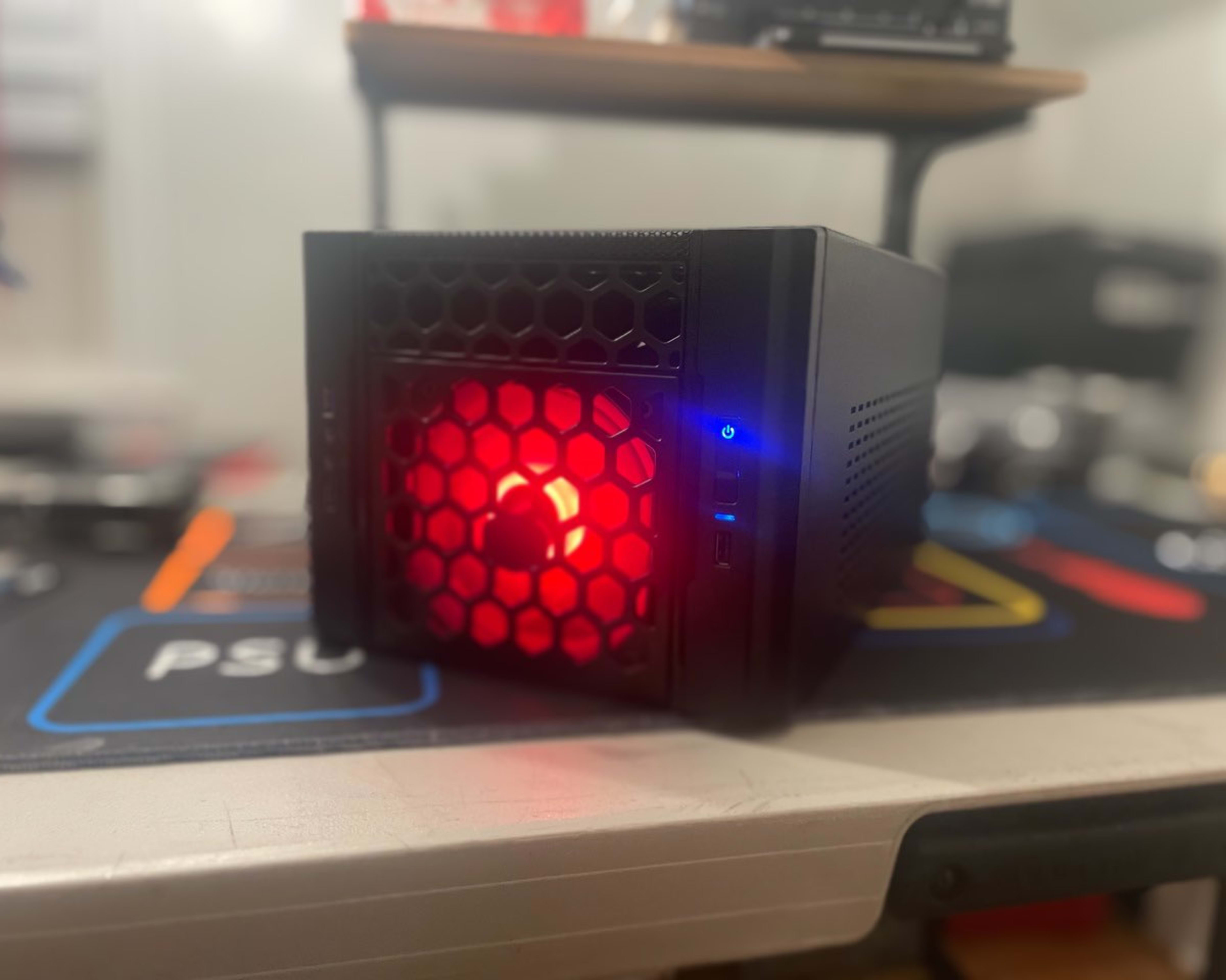 CYCLOPS - Entry-Level Gaming PC - Ryzen 7 3700x & Radeon VEGA 64