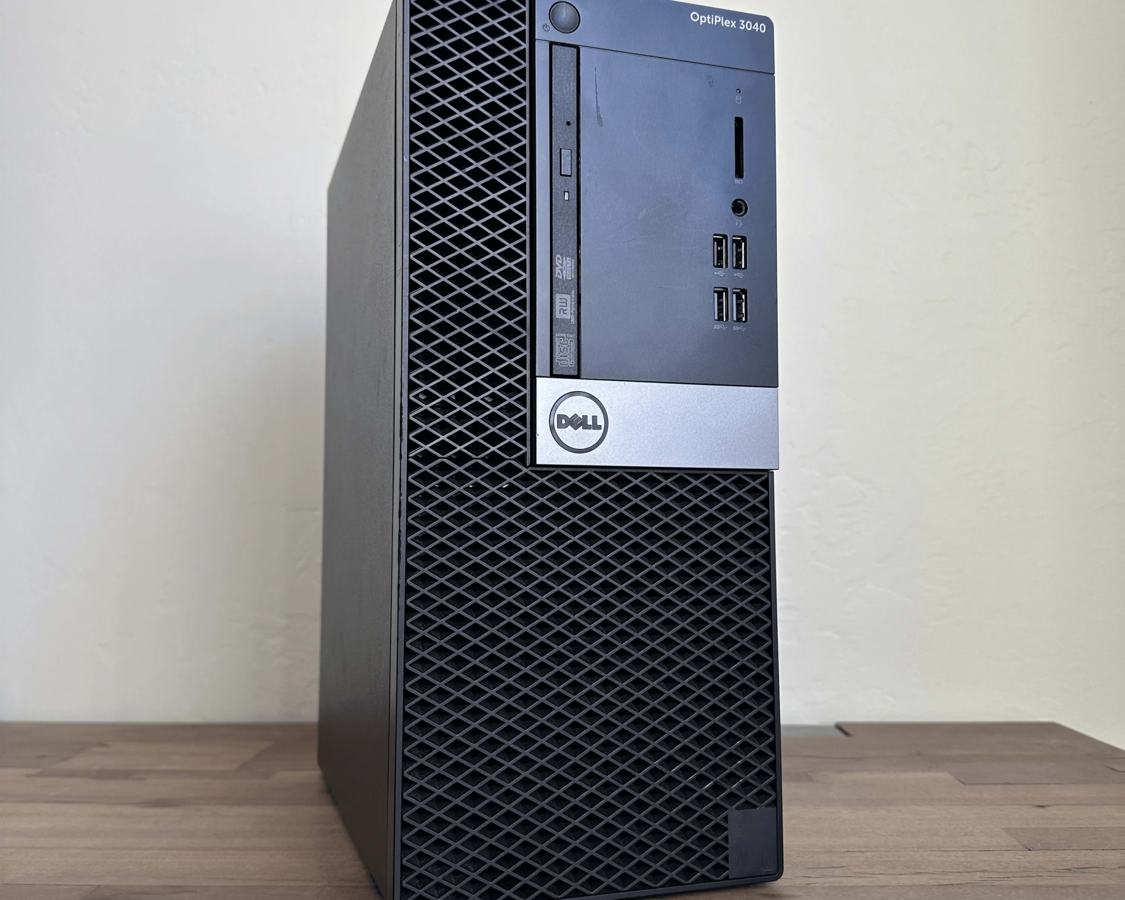 Alienware X51 R2 : Intel Core i7 4790 // GeForce GTX 960 Alienware X51 R2 : Intel Core i7 4790 // GeForce GTX 960
