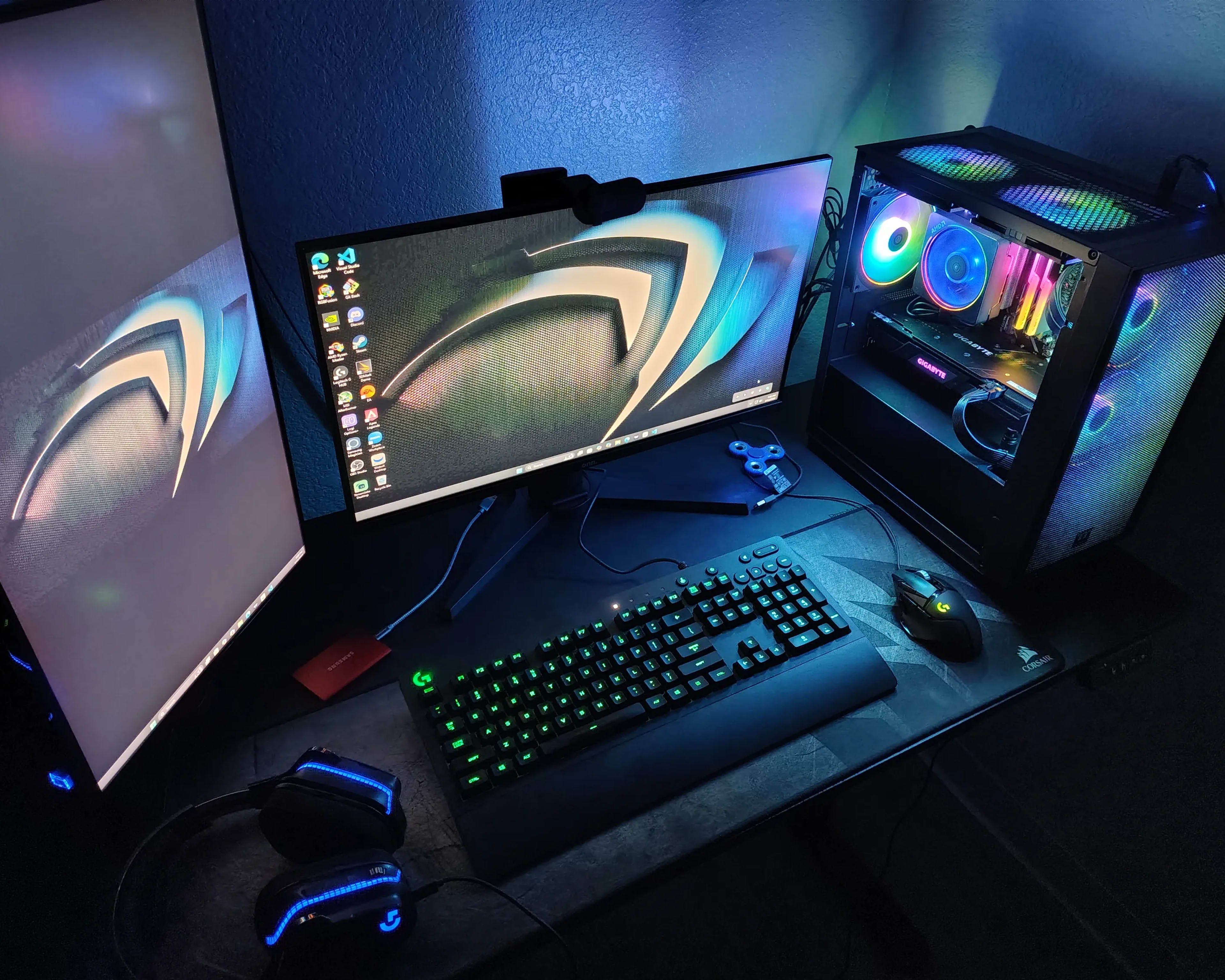 RX 6700 + R5-5600X | Jawa RX 6700 + R5-5600X | Jawa