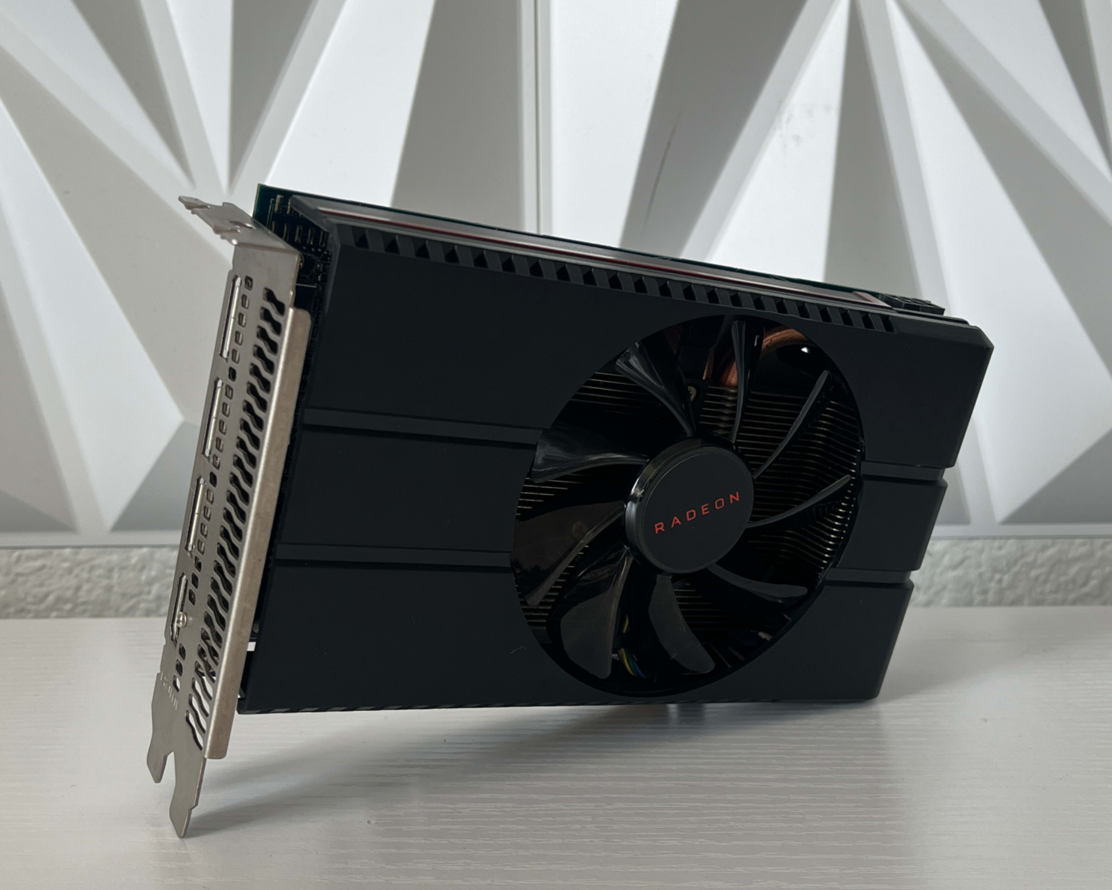 SAPPHIRE RX 6800 XT 16GB, Ryzen 7 5800X, 32GB 3200MHz SAPPHIRE RX 6800 XT 16GB, Ryzen 7 5800X, 32GB 3200MHz