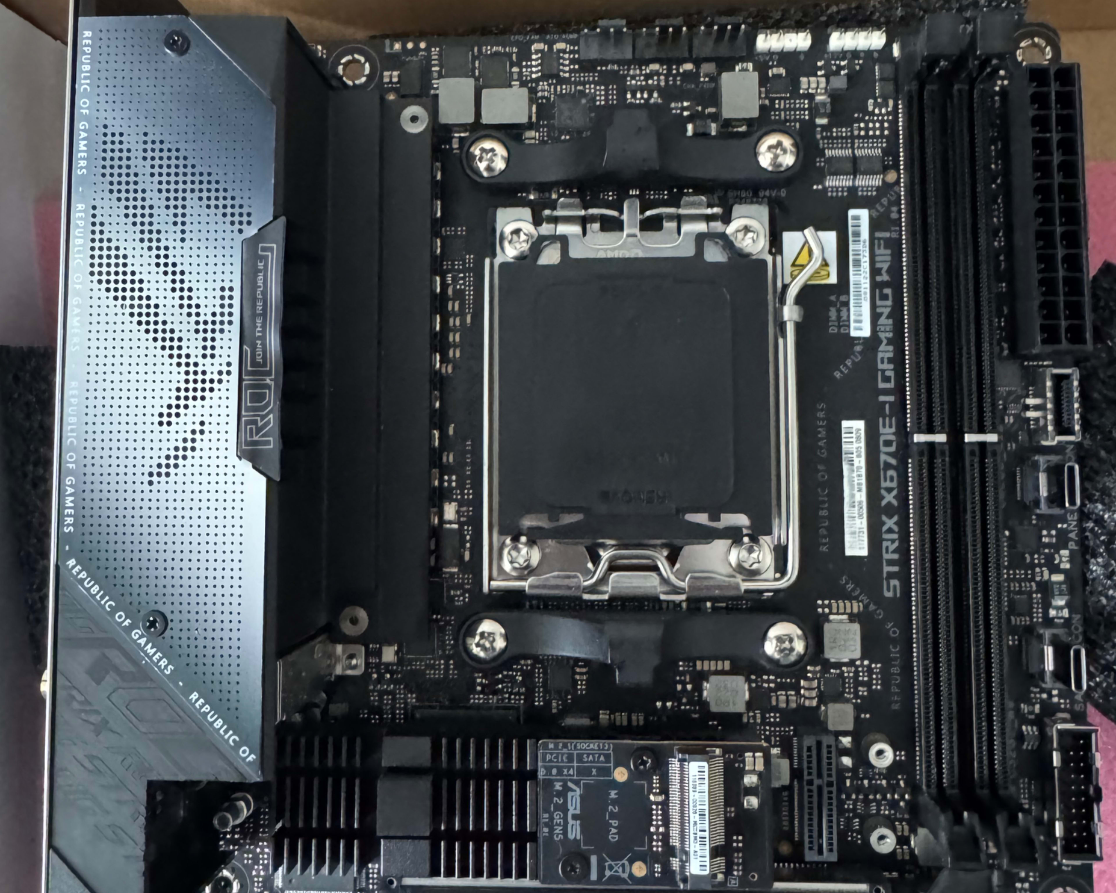 AMD Ryzen 9 5900X CPU with ASUS ROG Strix X570-E Gaming AMD Ryzen 9 5900X CPU with ASUS ROG Strix X570-E Gaming