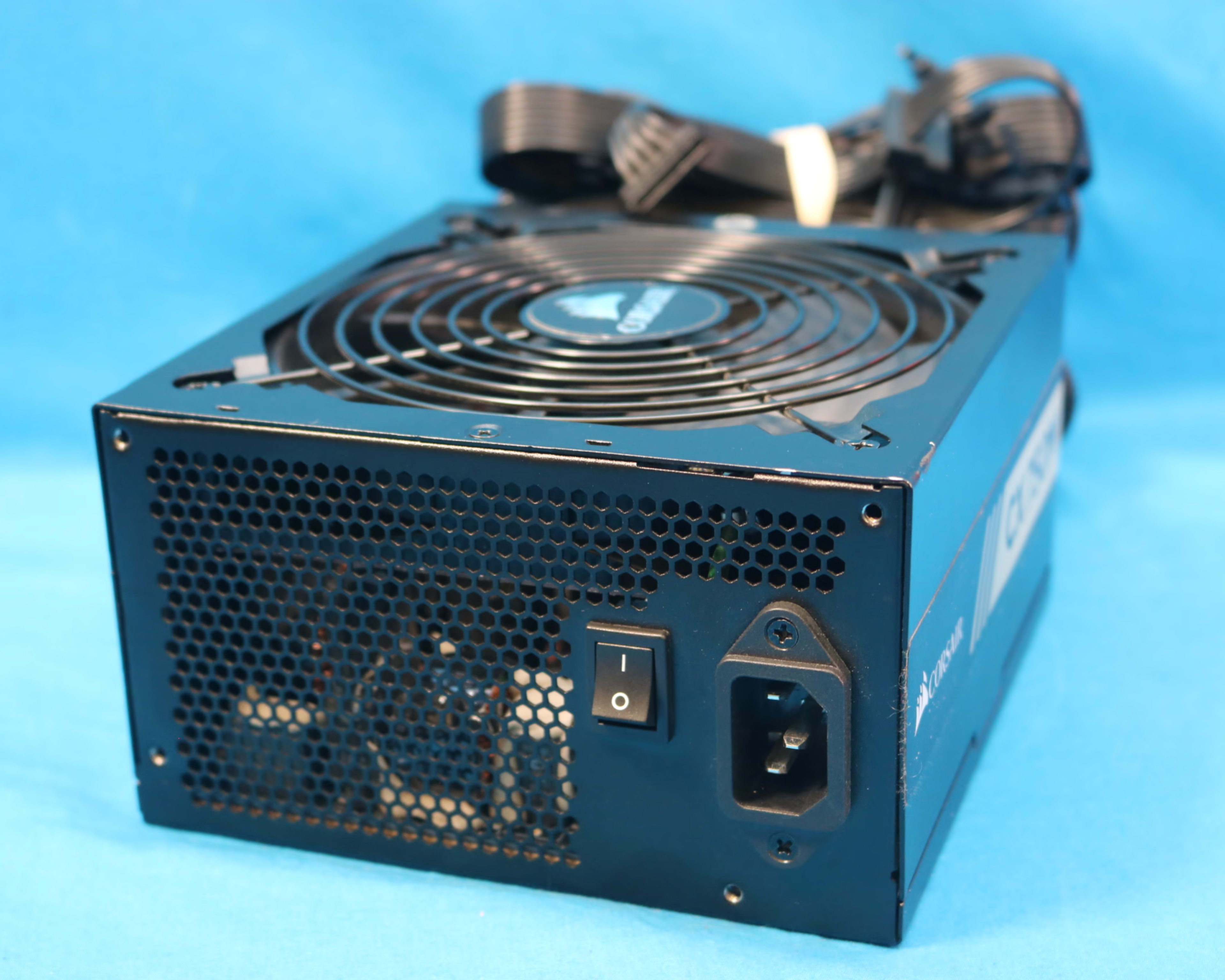 Corsair CX750M 750W 80+ Bronze 24-Pin Semi-Modular ATX Desktop Power Supply CP-9020061 75-002019