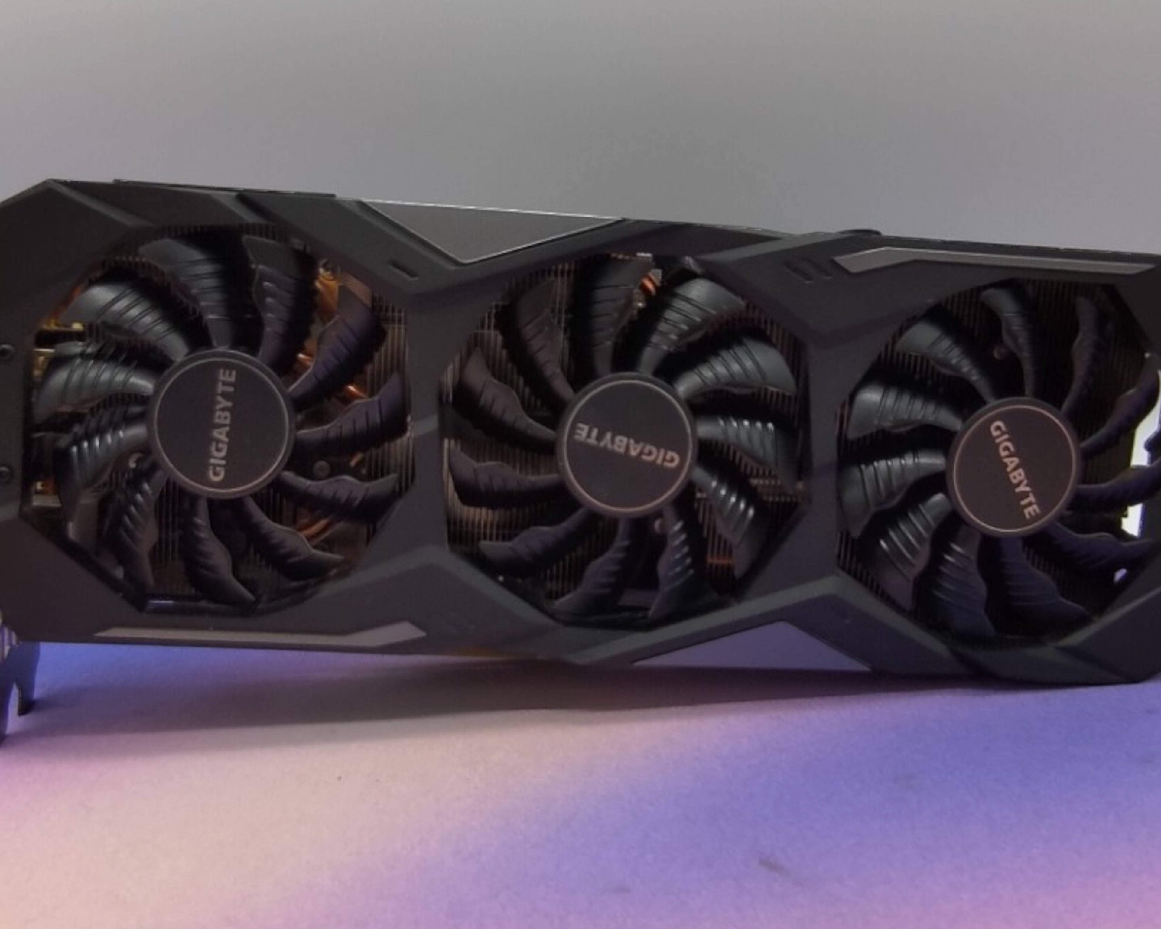 Gigabyte RTX 2080 Super Gaming OC