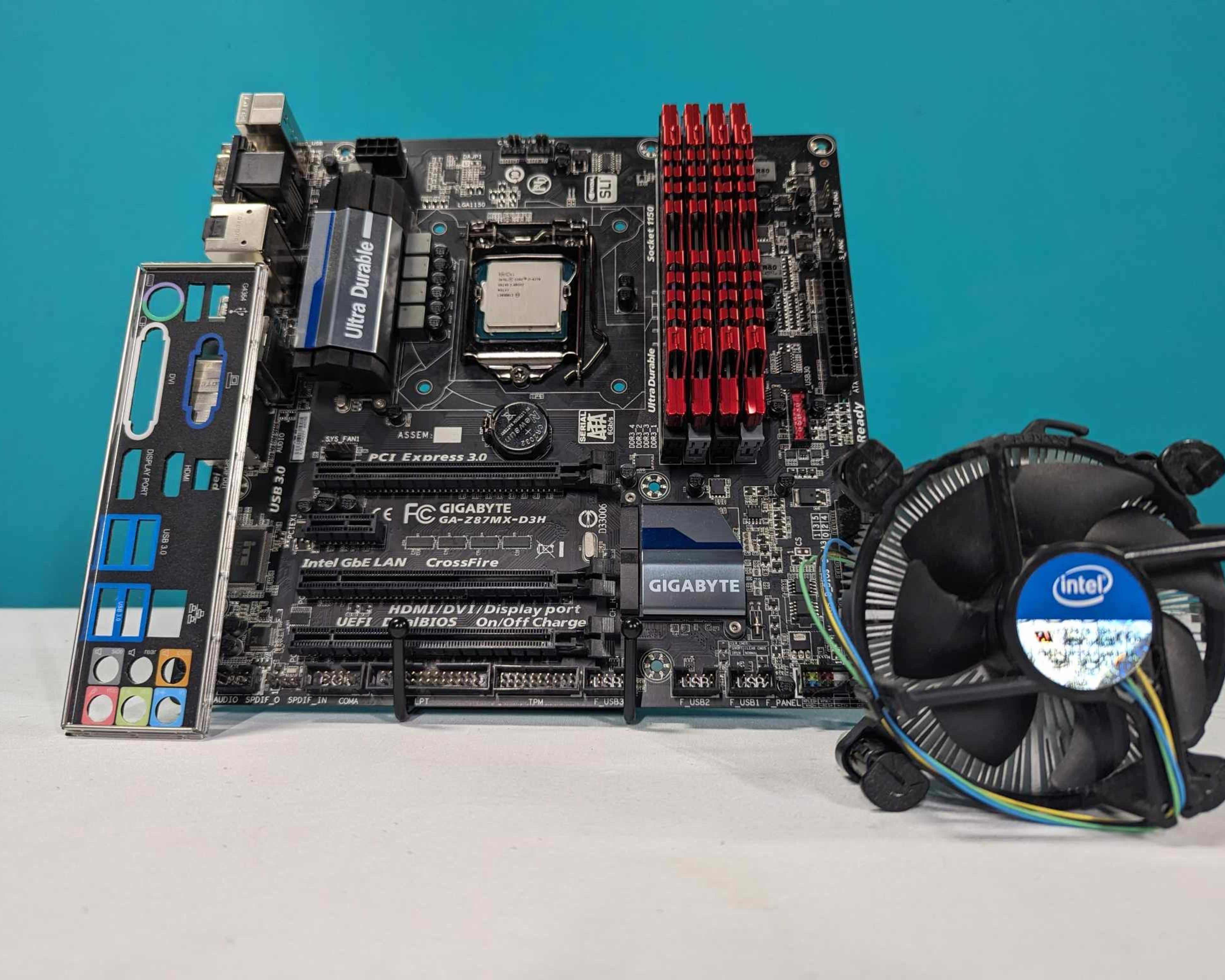 Gigabyte Z87 Motherboard Kit. Fully populated with i7-4770 and 16gb ram. Has Cooler! Free Ship!
