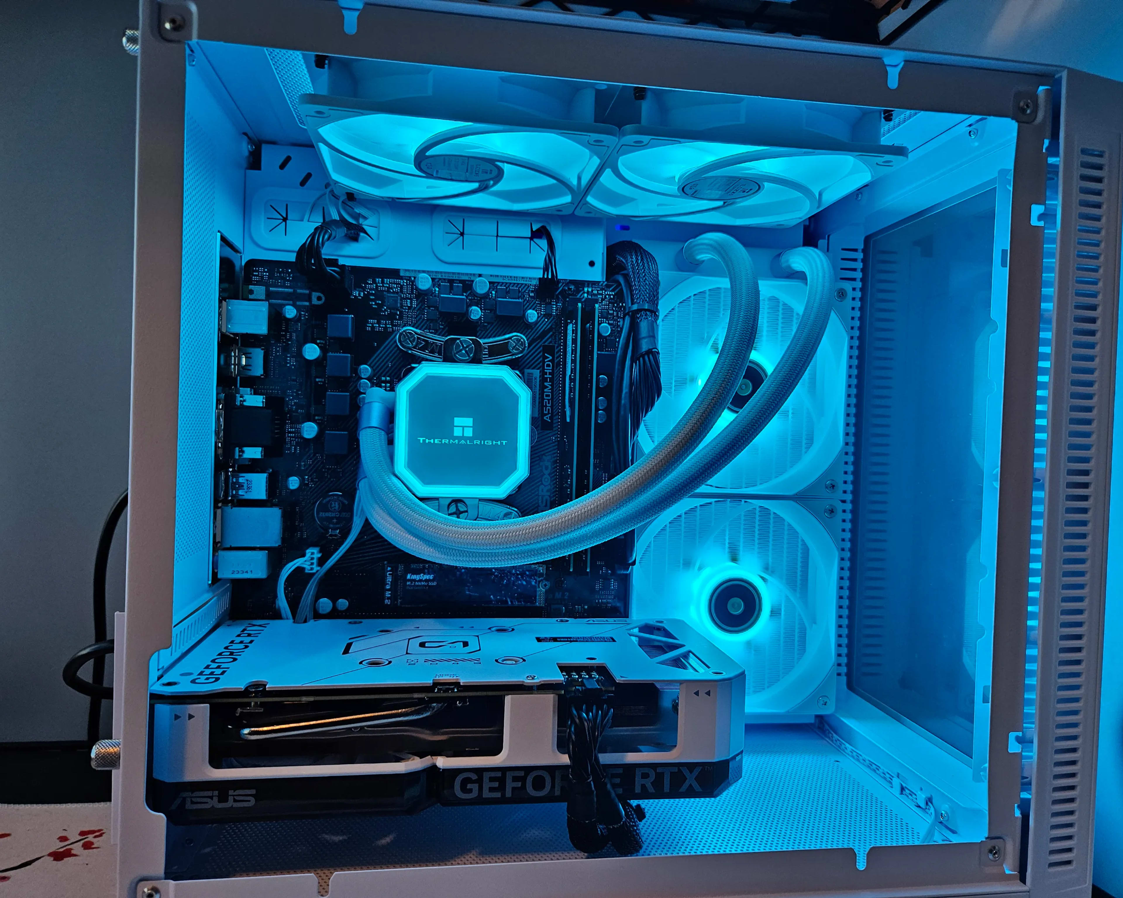 Liquid cooled Artic Rig Ryzen 5 5500 / 32GB DDR4 / 1TB / RTX 4060 8GB