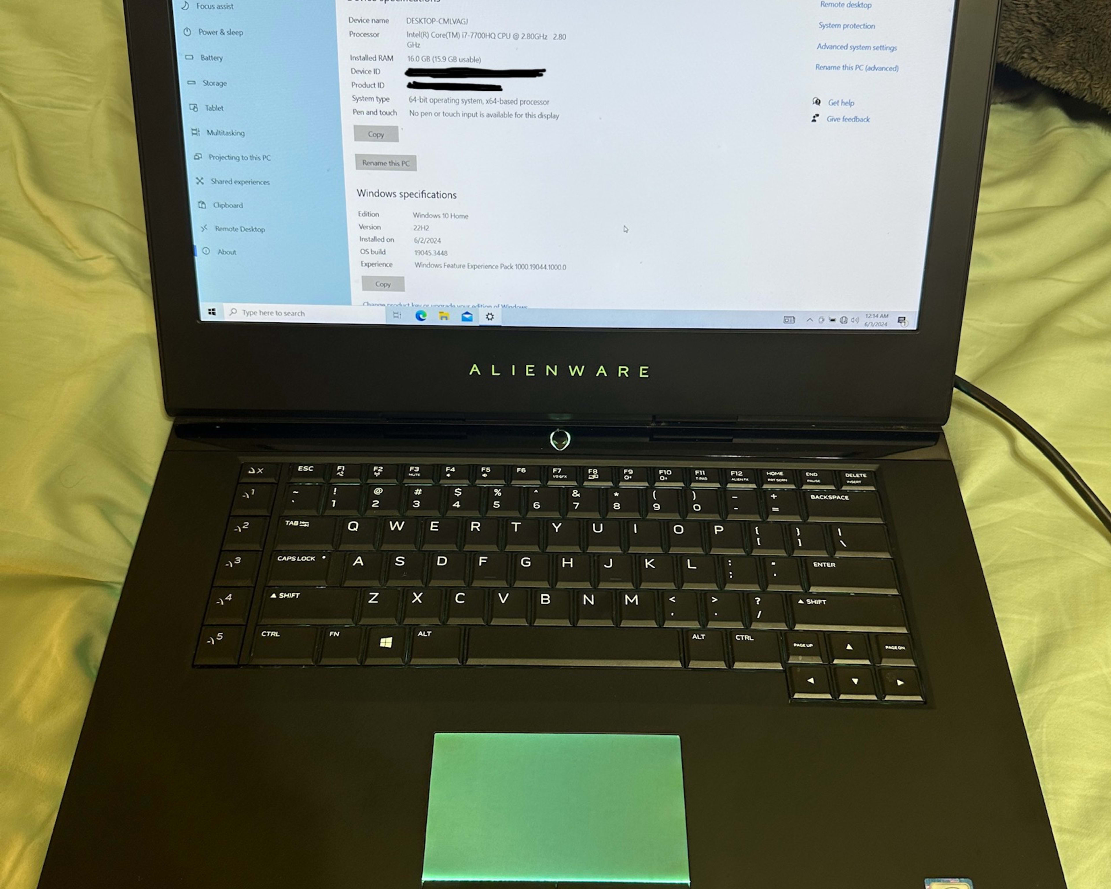 Alienware 15 R3 Gaming Laptop with charger