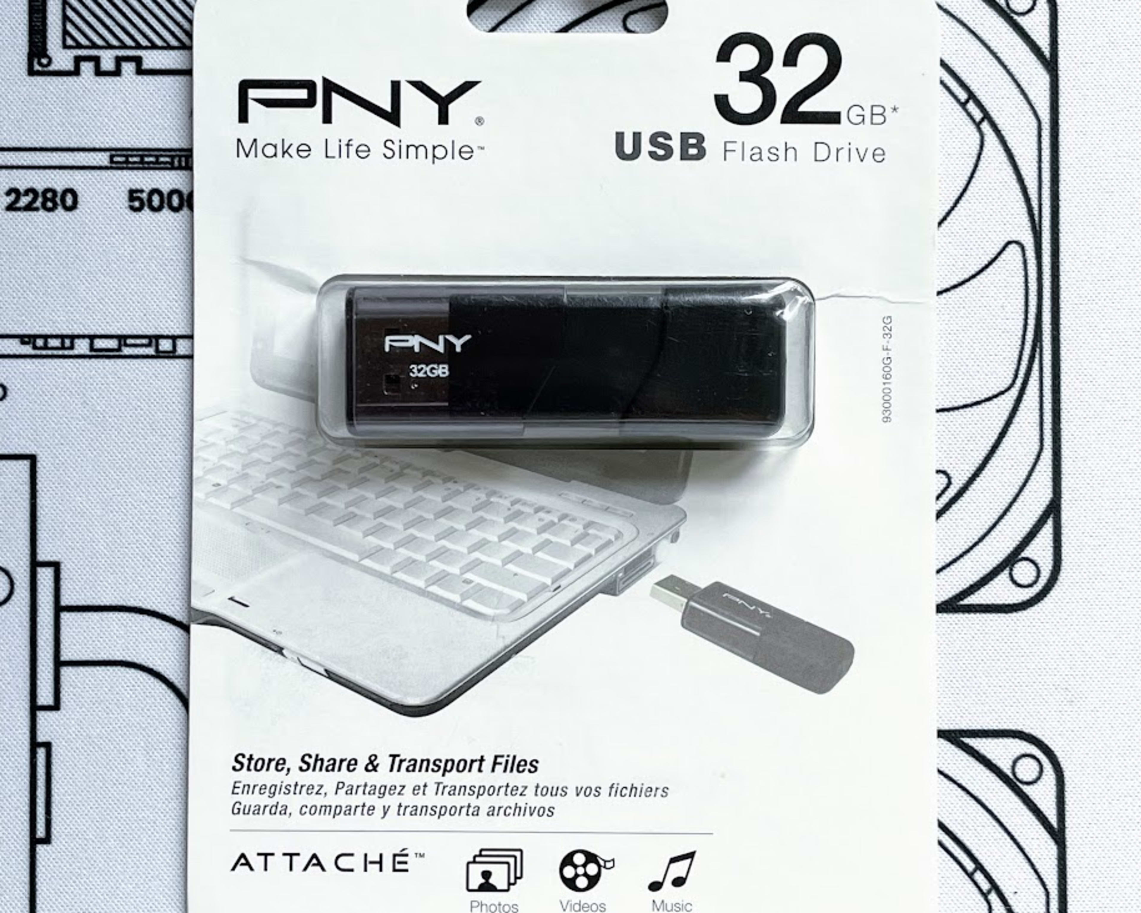 BNIB PNY 32GB Attache 3 USB 2.0 Flash Drive P-FD32GATT3X-GE