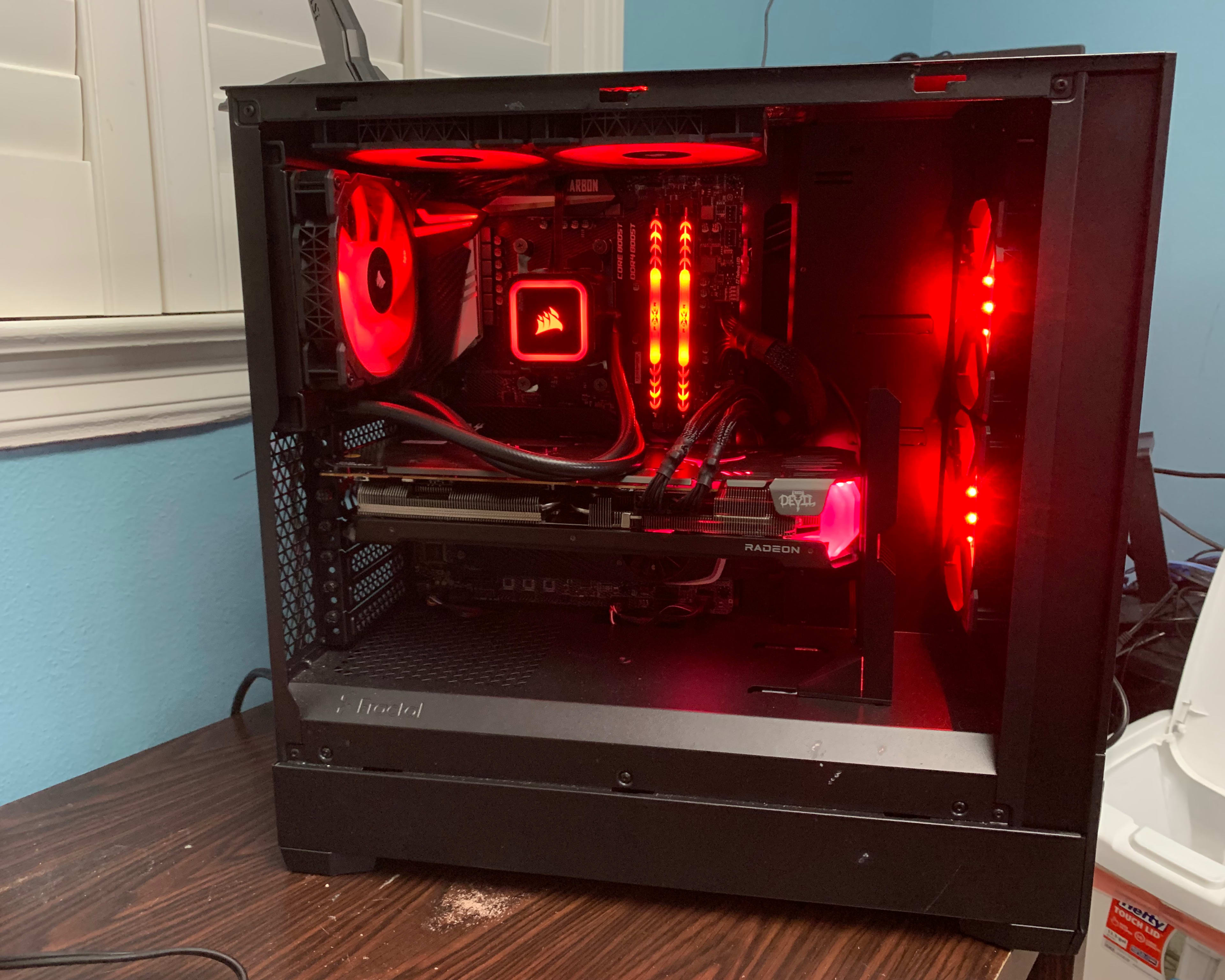 Red Devil|Ryzen 7 3700X|RX 6700XT|32GB|500GB SSD|2TB HDD|Windows 10 Pro