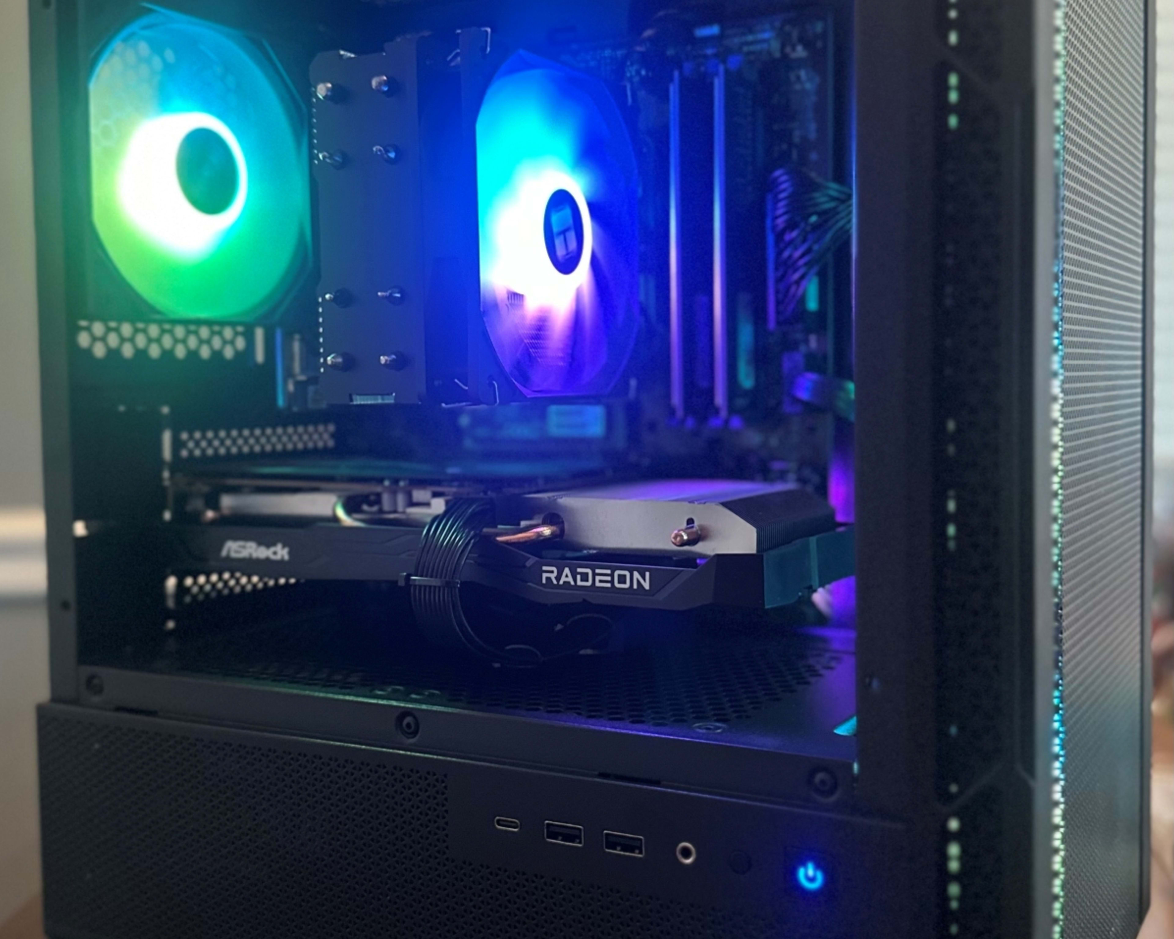 Mid Range White Gaming PC (Ryzen 5 5600X + GTX 1660 Super Mid Range White Gaming PC (Ryzen 5 5600X + GTX 1660 Super