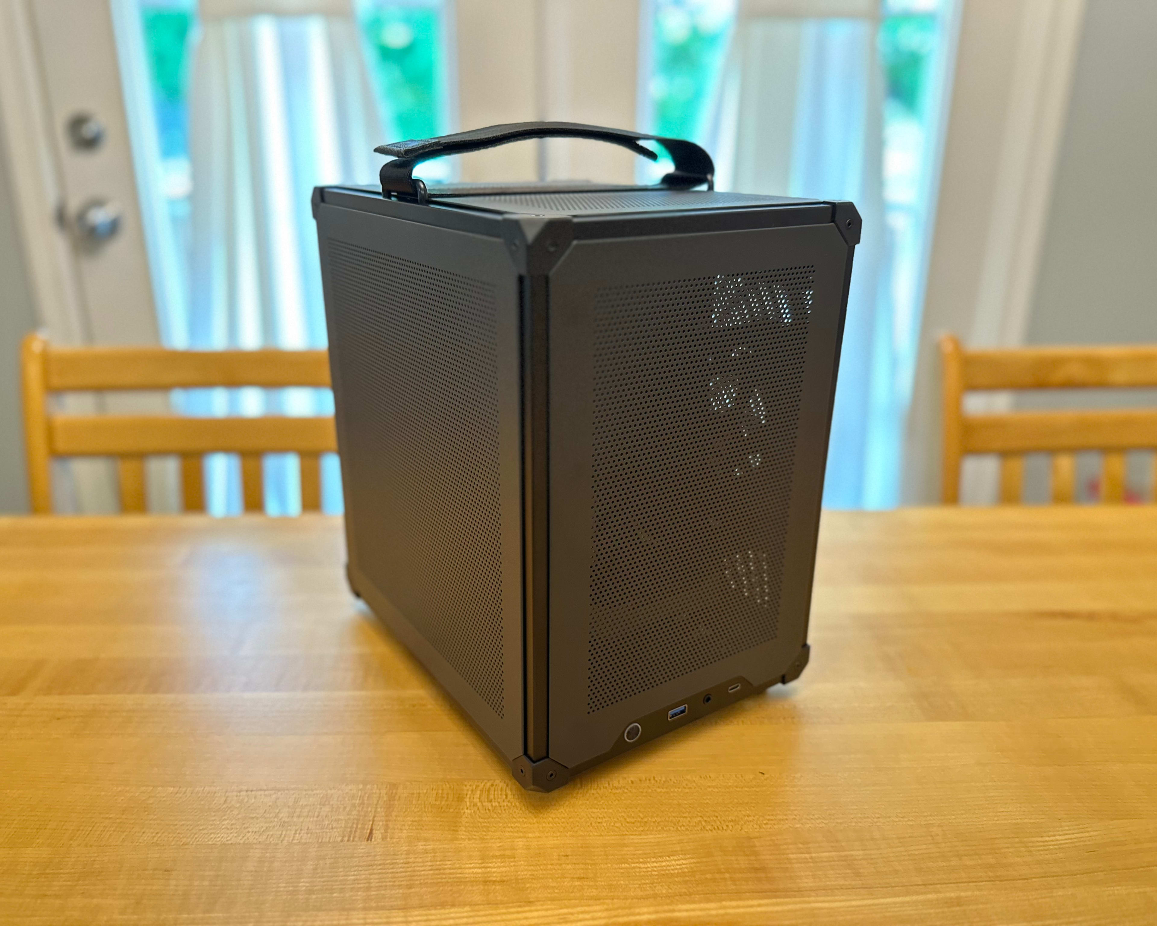 🖤🤍|RTX 3060 12gb, Intel 12100f, 32gb Ram, 1tb SSD, 850w PSU WiFi Equipped ITX Gaming PC