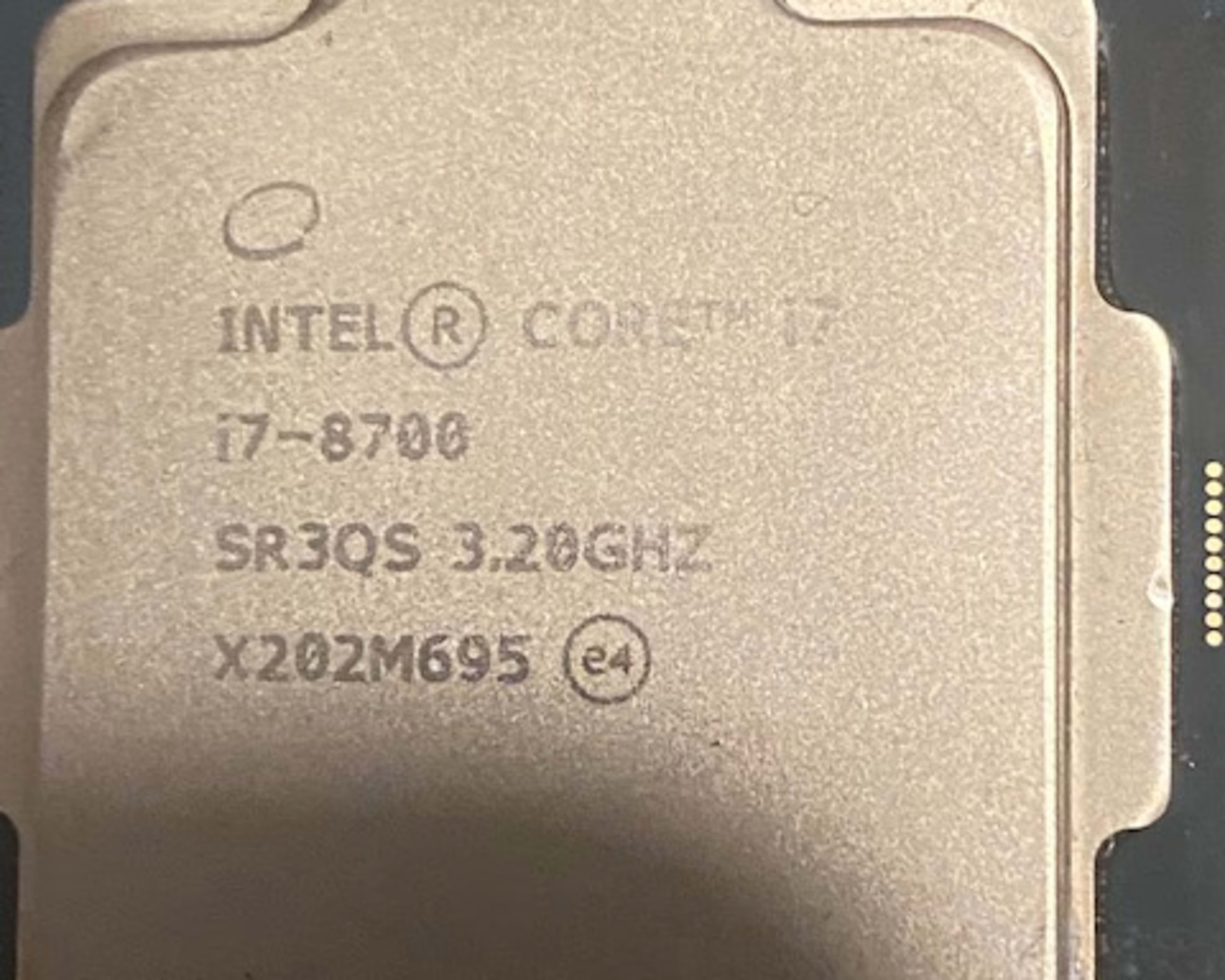 動作未確認 Intel i7 8700