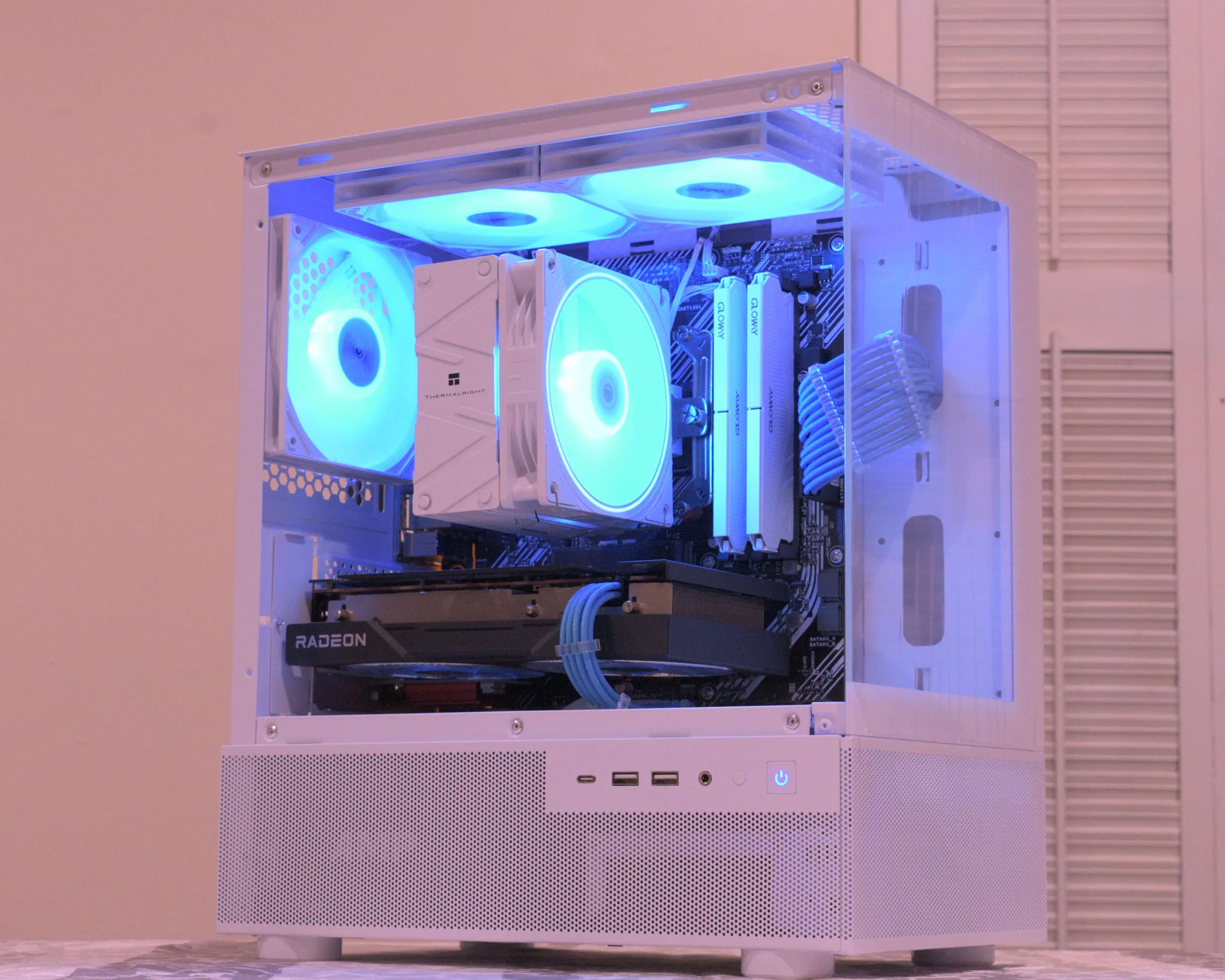 🧊Ice Poseidon🧊 Ryzen 5 3600 | RX 6600 8GB | 16GB Ram DDR4 | 1TB NVMe SSD | White/Blue Gaming PC