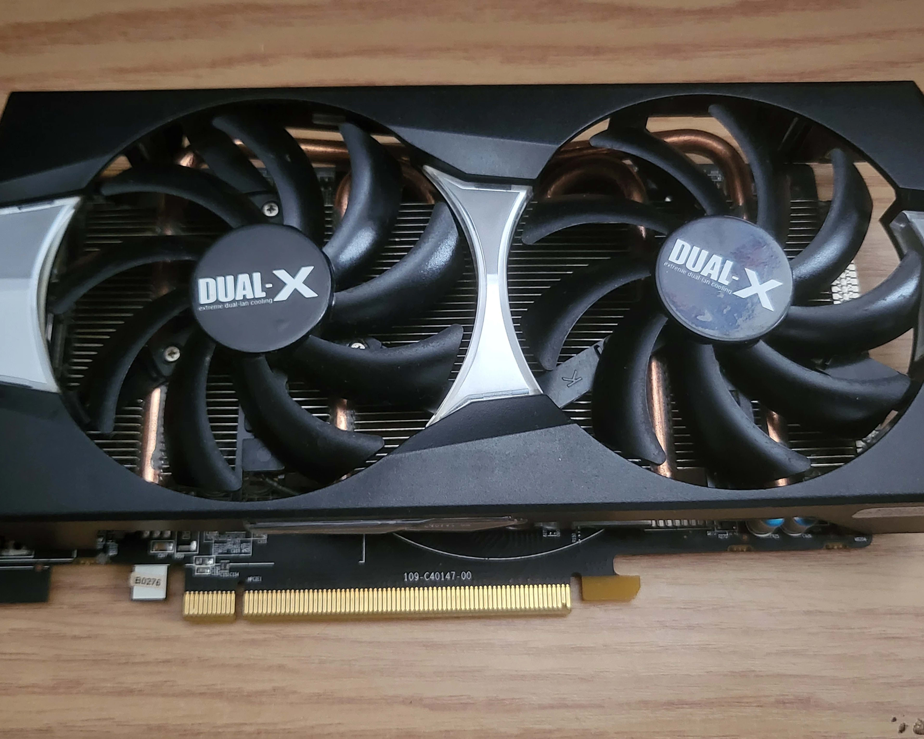 AS-IS SAPPHIRE Dual-X OC Radeon R9 270X 2GB with BOOST