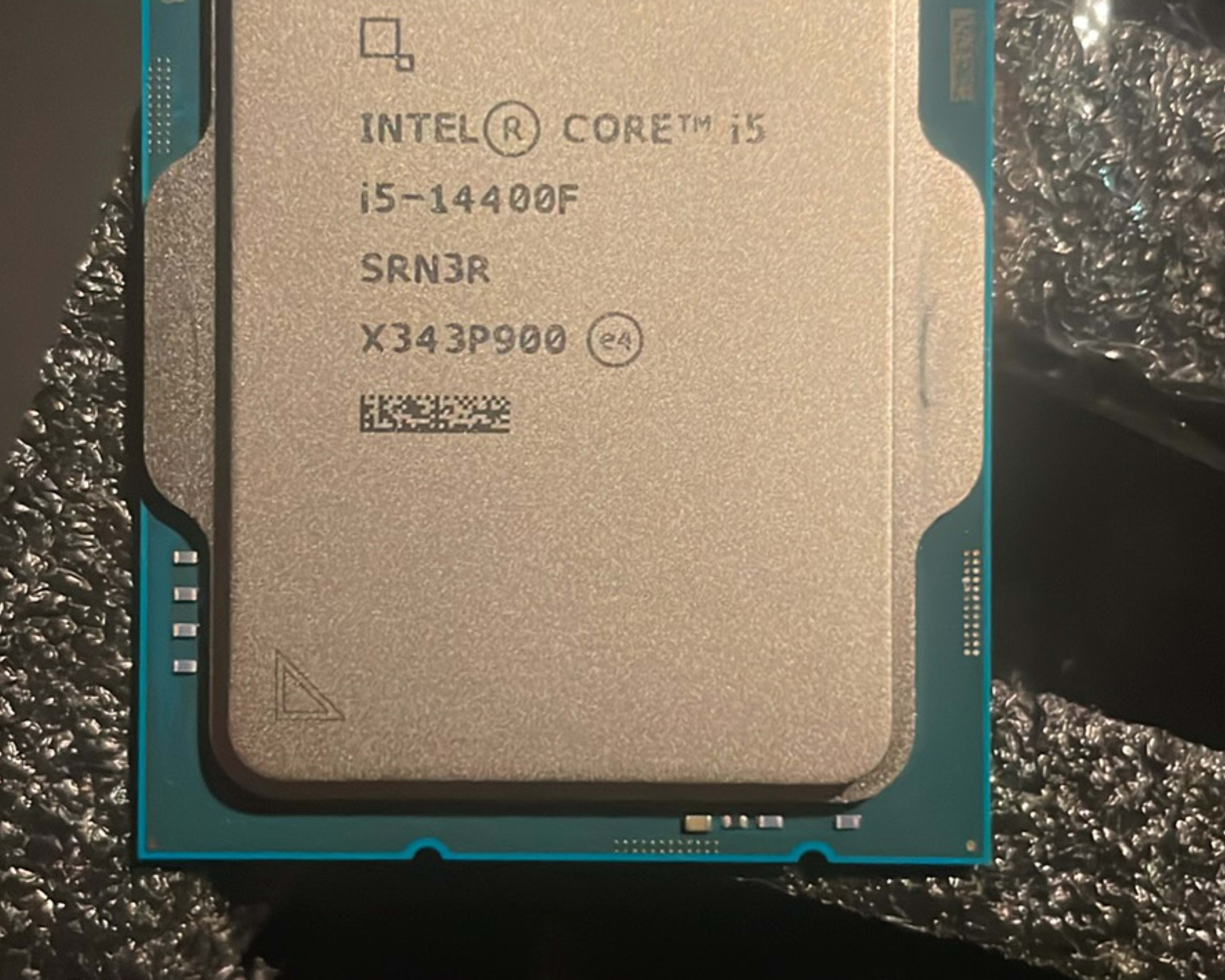 Intel i5 14400F