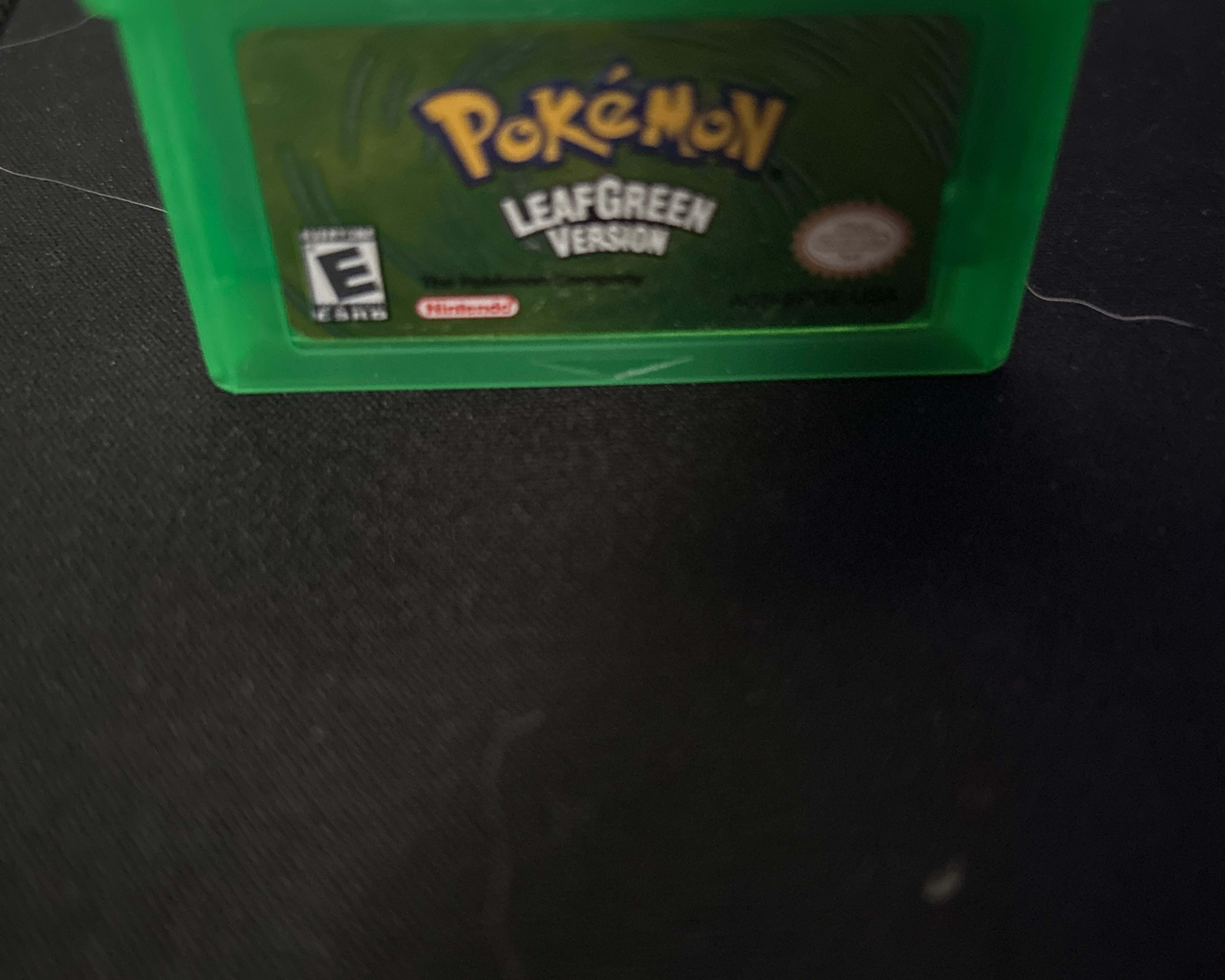 pokemon Leaf Green cartridge GBA