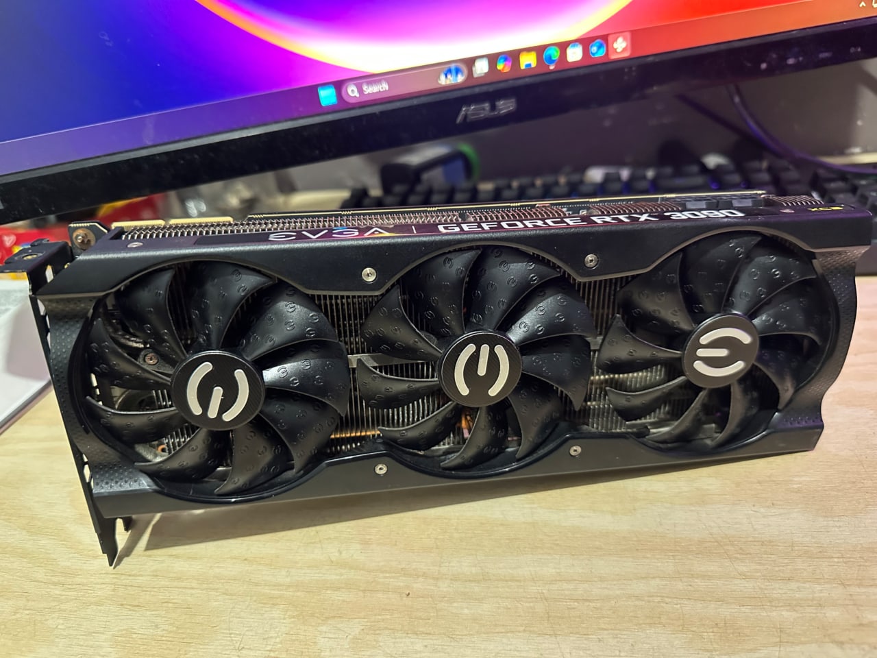 かほ GeForce RTX 3090 XC3 Ultra Gaming, 24GB | Jawa