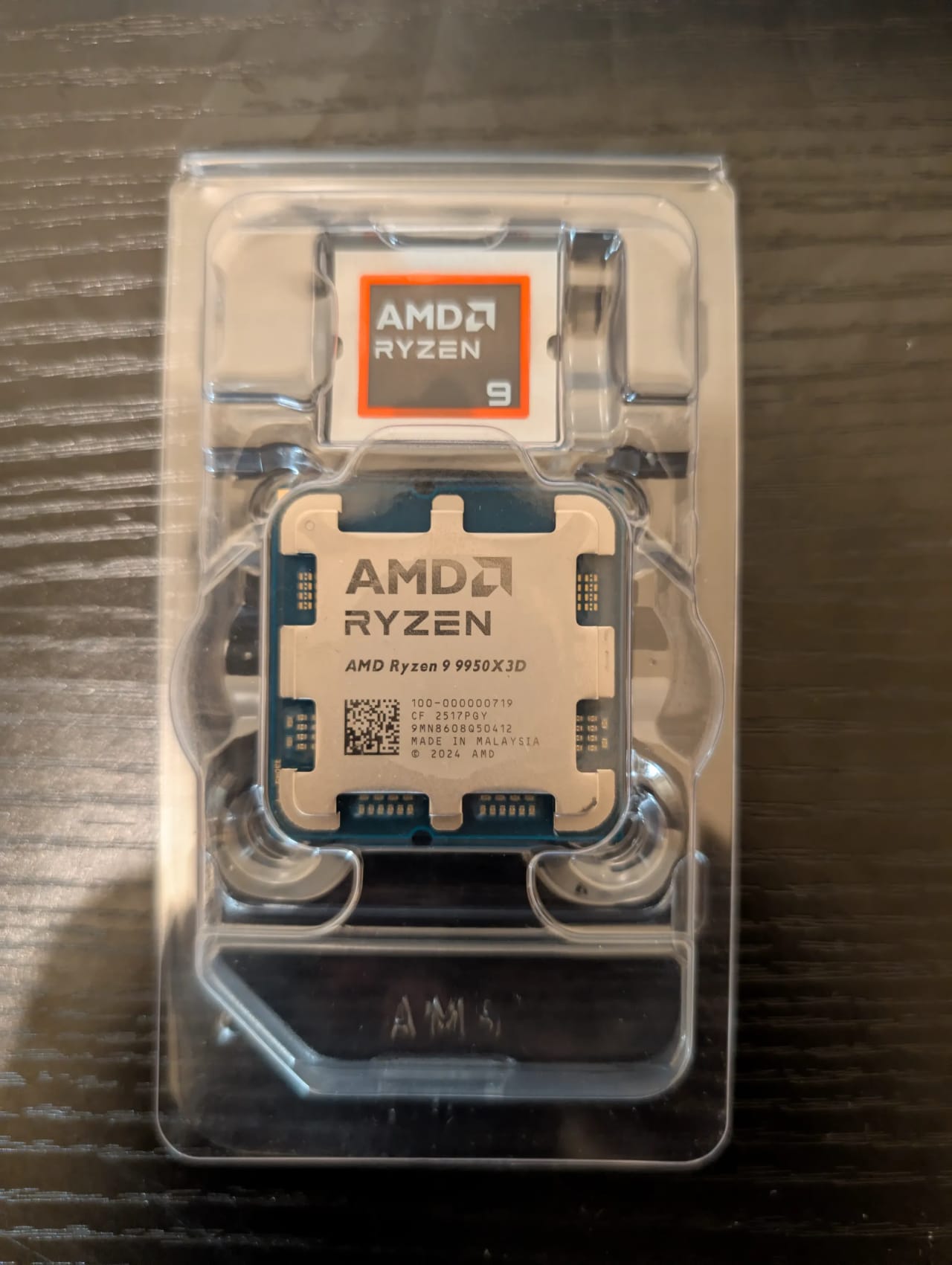 国内正規品 AMD Ryzen 9 9950X 16-Core CPU Amazon.com: AMD Ryzen™ 9 9950X 16-Core, 32-Thread Unlocked