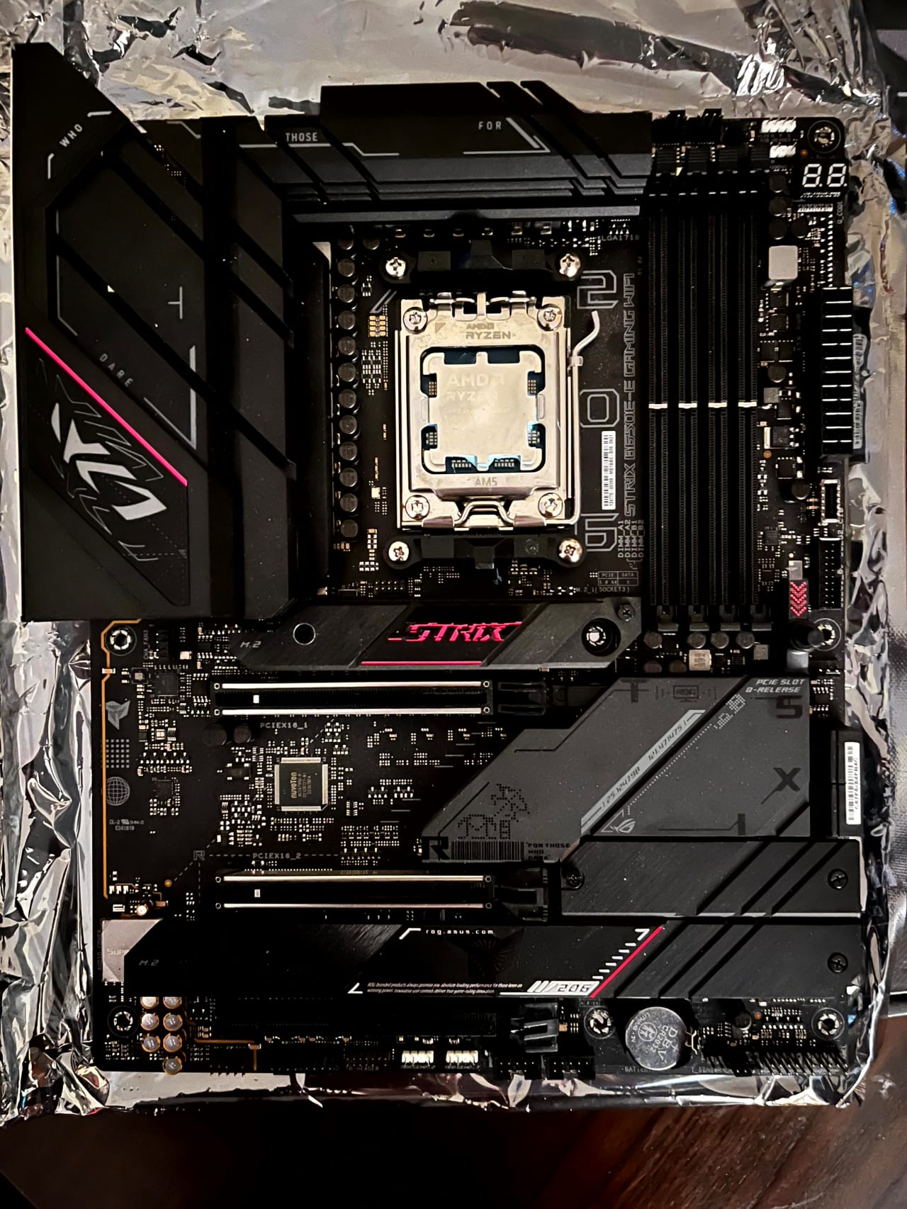 AMD Ryzen 7 9800X3D BOX b650E wifi セット AMD Ryzen 7 9800X3D, ASUS B650E-E TUF Gaming WiFi AM5, G