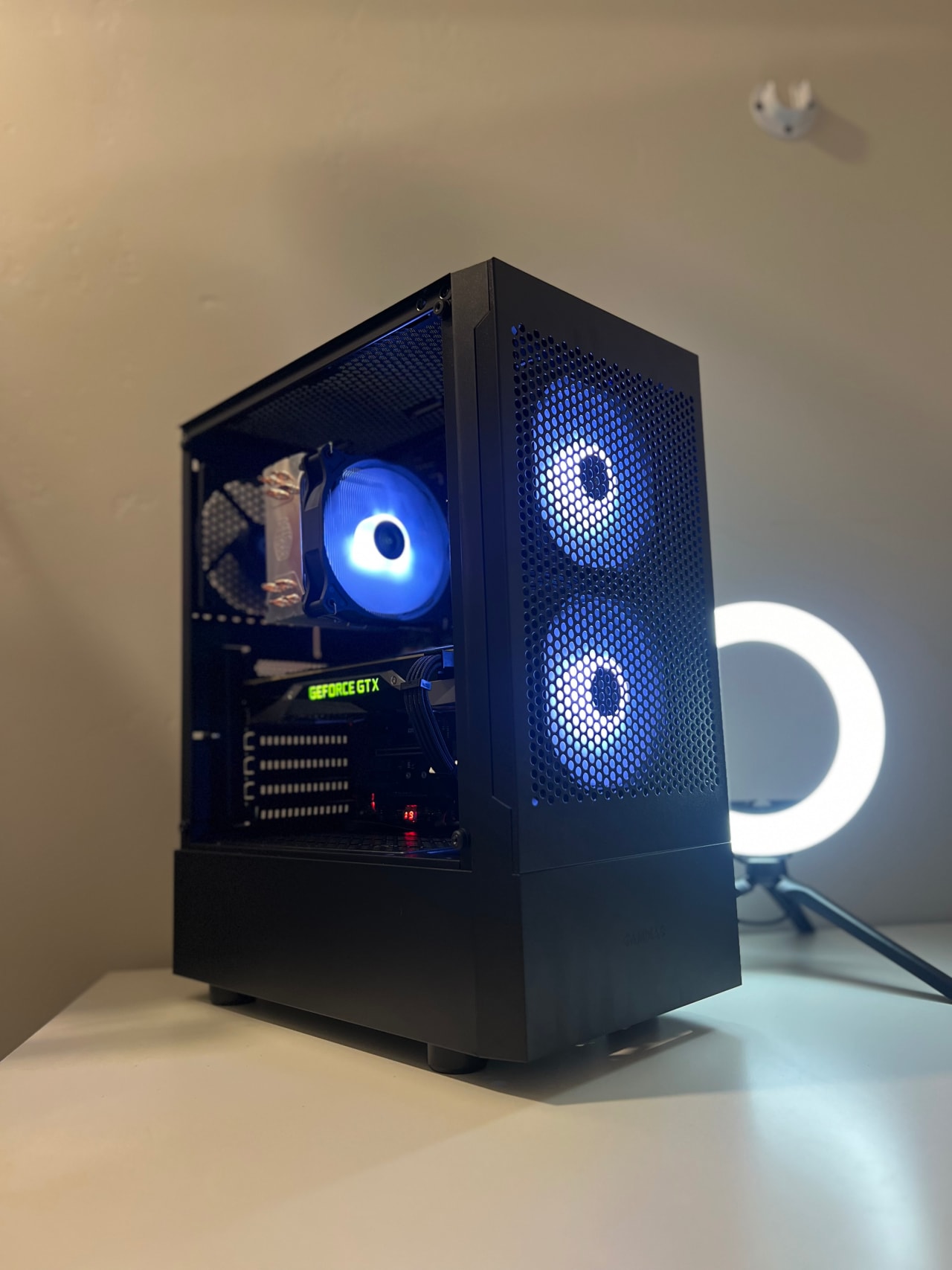 Gaming Pc | i7 8700k | GTX 1080 | Jawa